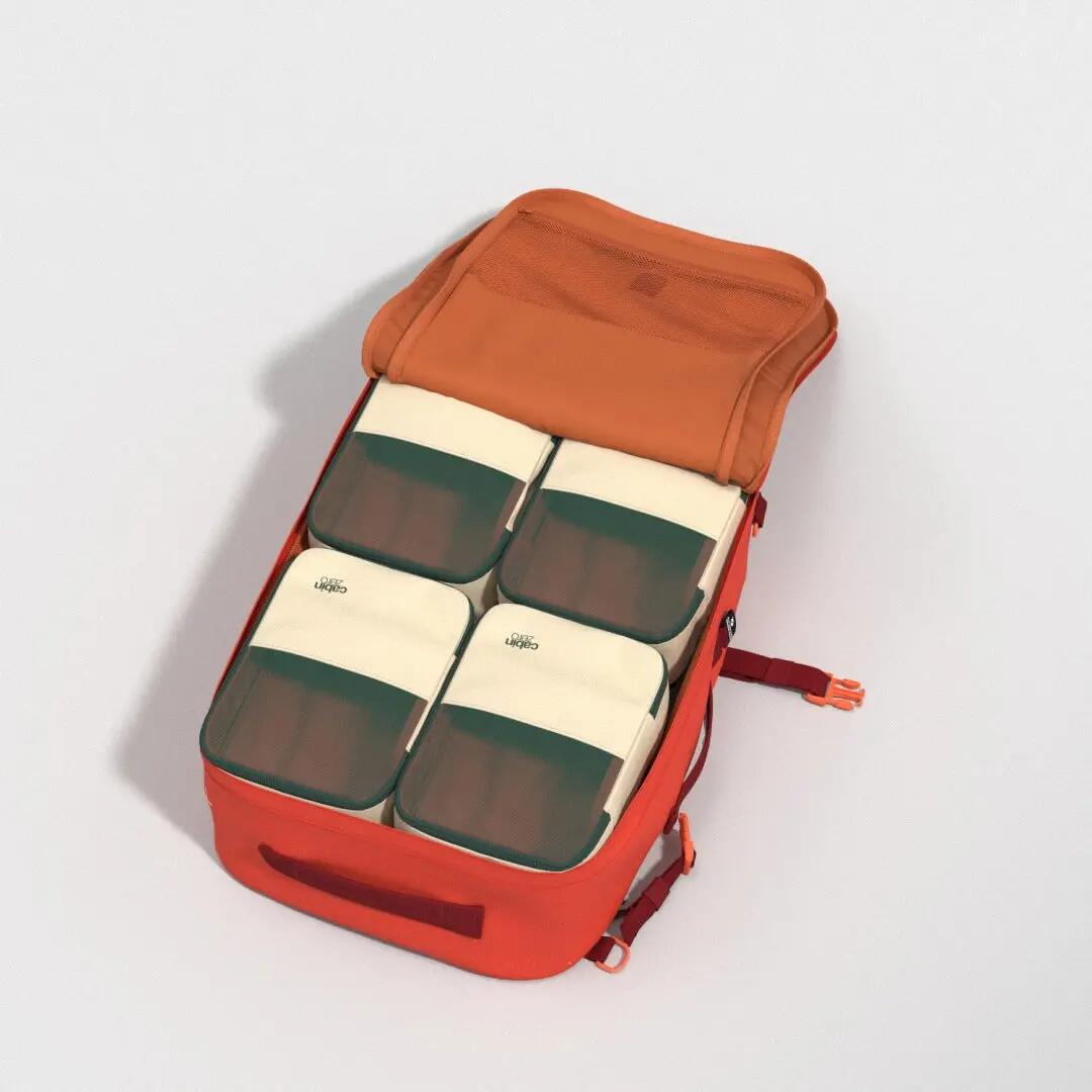 Cestovní batoh CabinZero Classic Plus 42 l 10/12