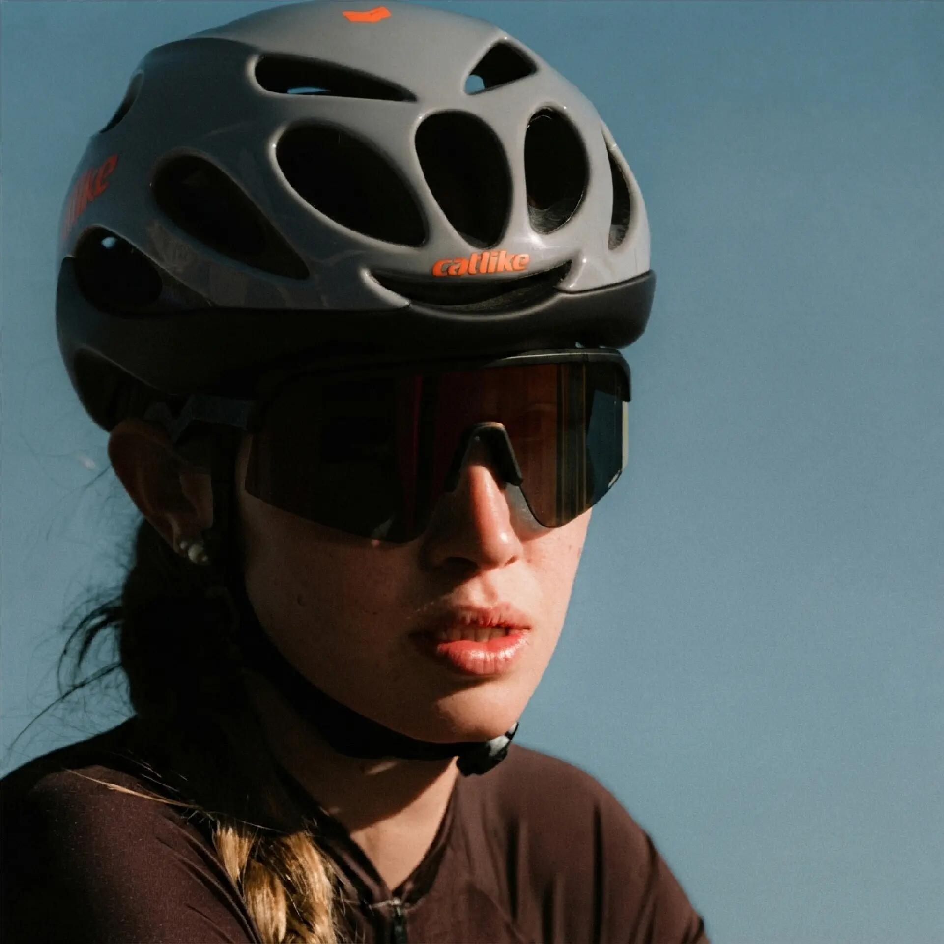Straßenradhelm Vento MIPS Grau/Schwarz 10/11