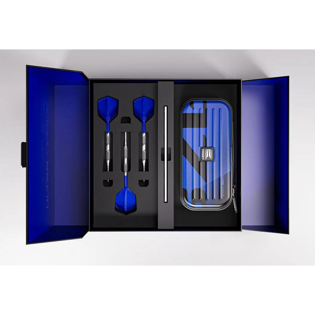 975 Ultra Marine Steel Tip Darts Set met Swiss Point Systeem 8/8