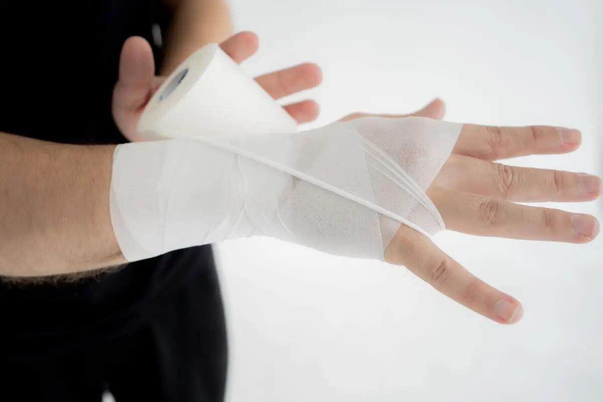 Podkład pod tejpy REA TAPE Underwrap, pianka poliuretanowa 5/5