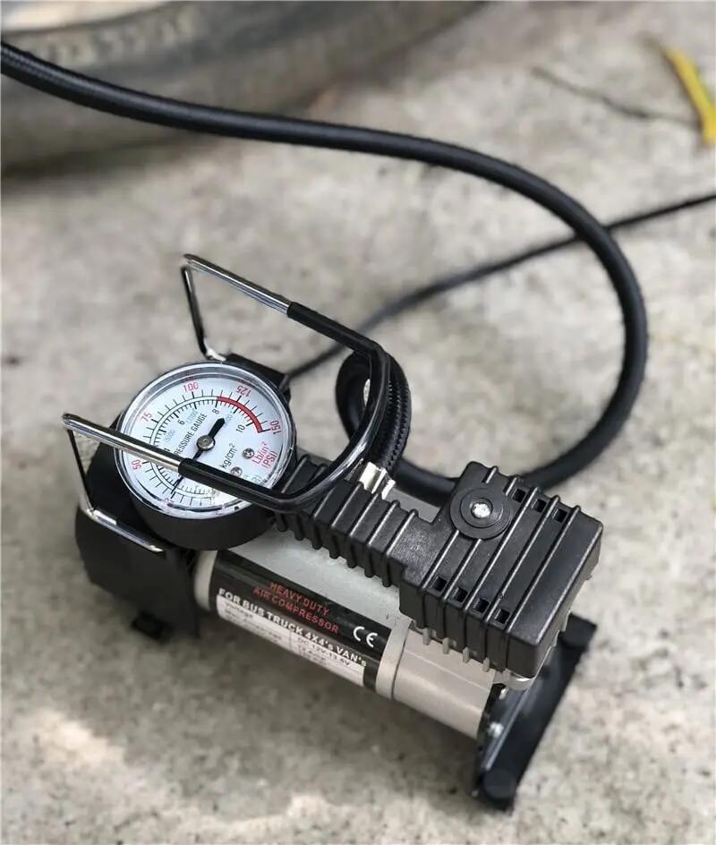 Compressor de ar, 12V DC 150 PSI, bicicletas, bolas, camas e barcos insufláveis 2/7