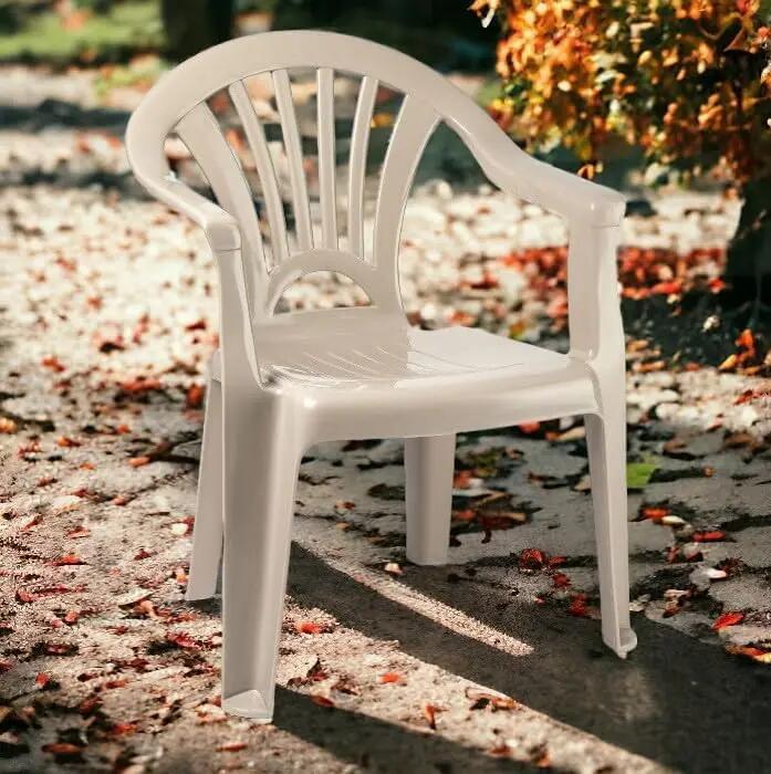 Cadeira pequena de plástico empilhável para uso interior e exterior (Castanho) 4/5