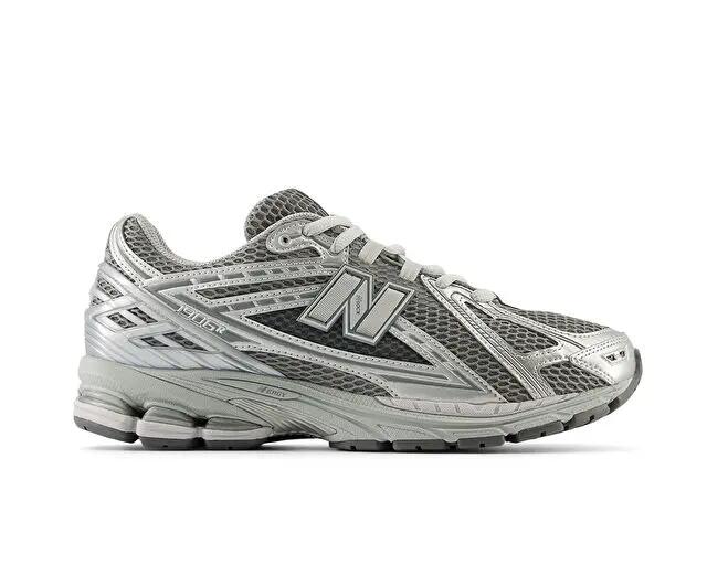 NEW BALANCE picture