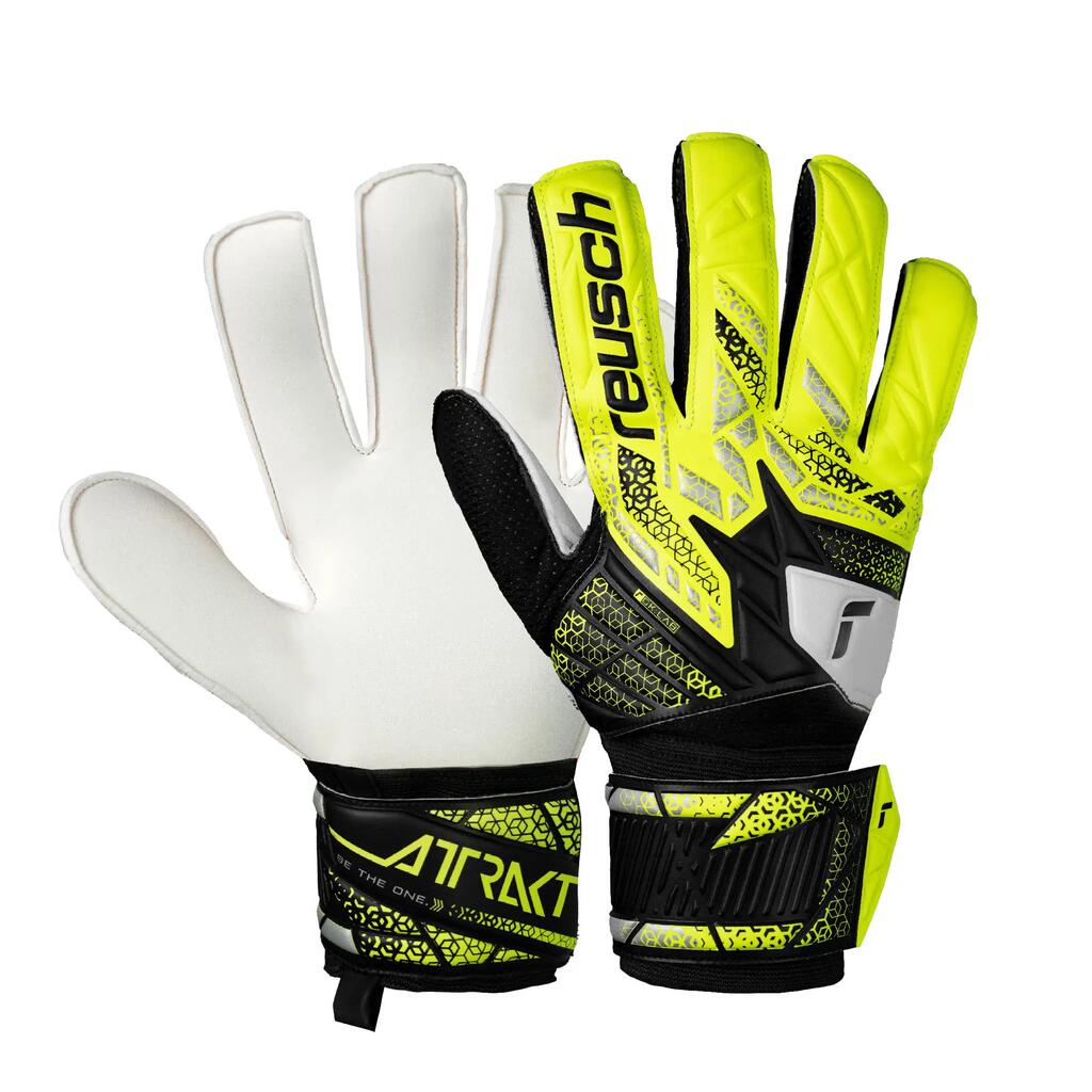 Goalkeeper gloves Reusch Attrakt Solid