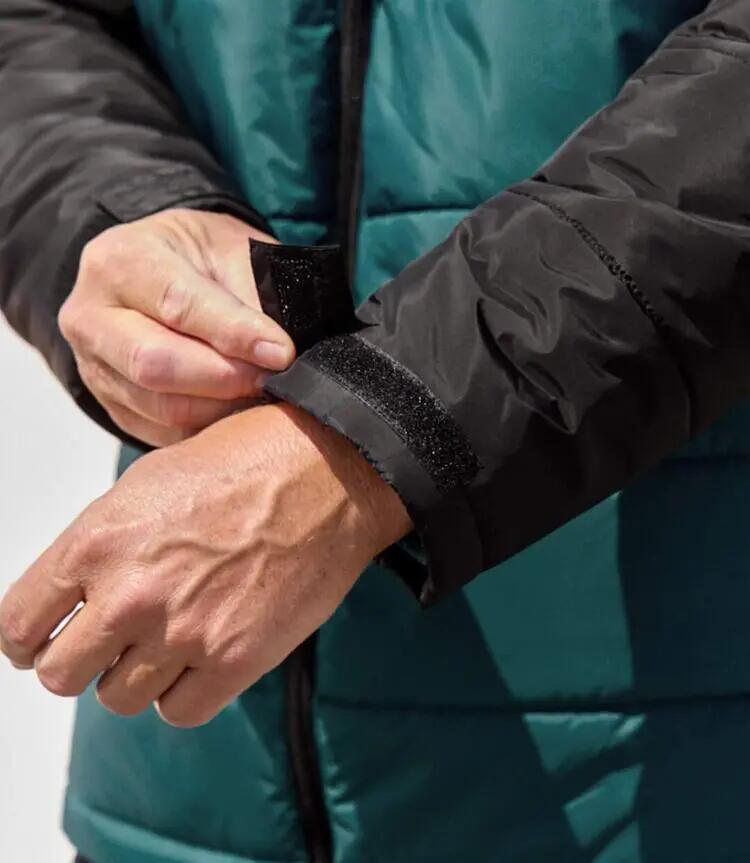 Zweifarbige wattierte Jacke mit Kapuze 3/7