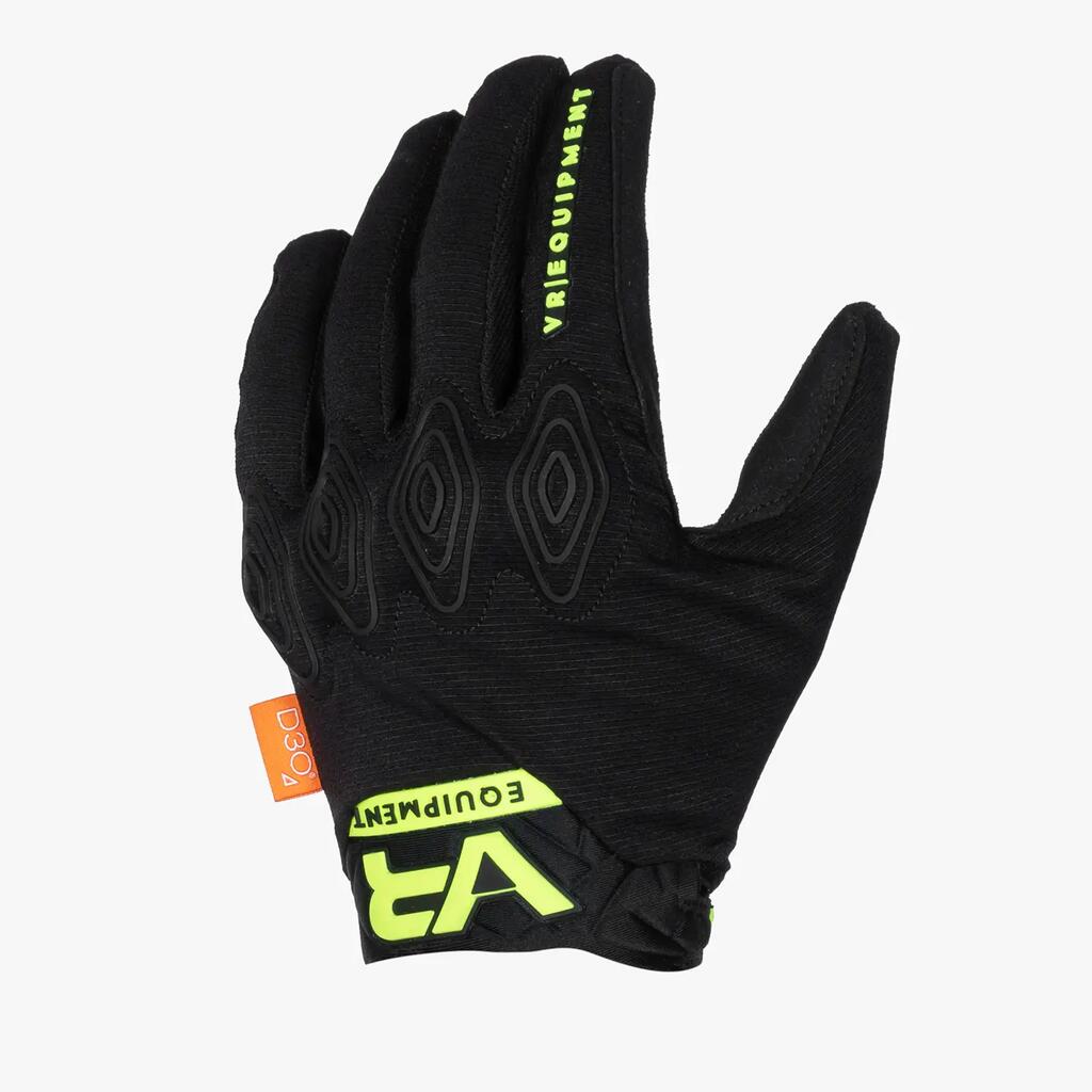 BLACK / GREEN