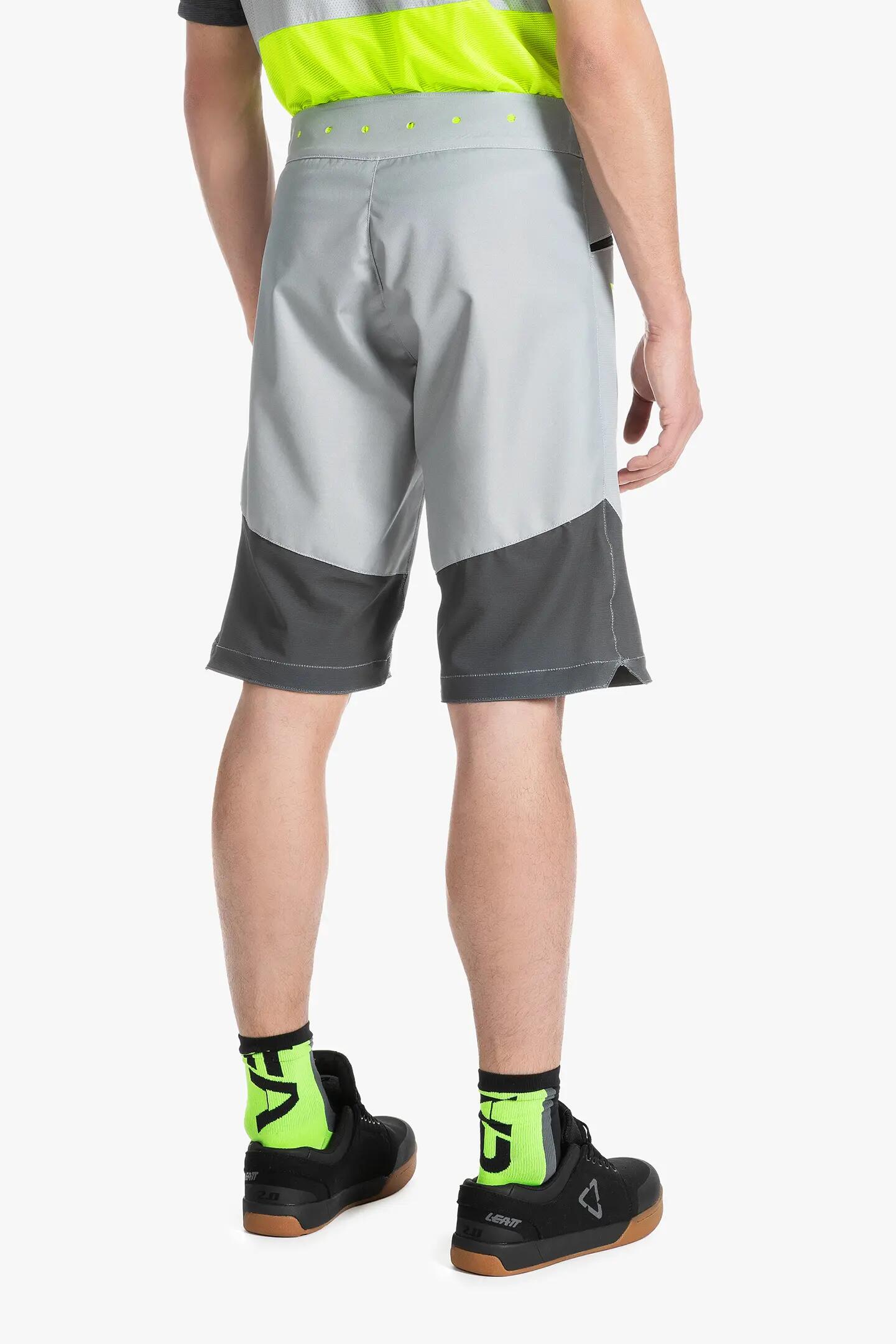 pantaloncini - motocross - uomo - comodi, resistenti - grigio chiaro. 4/7