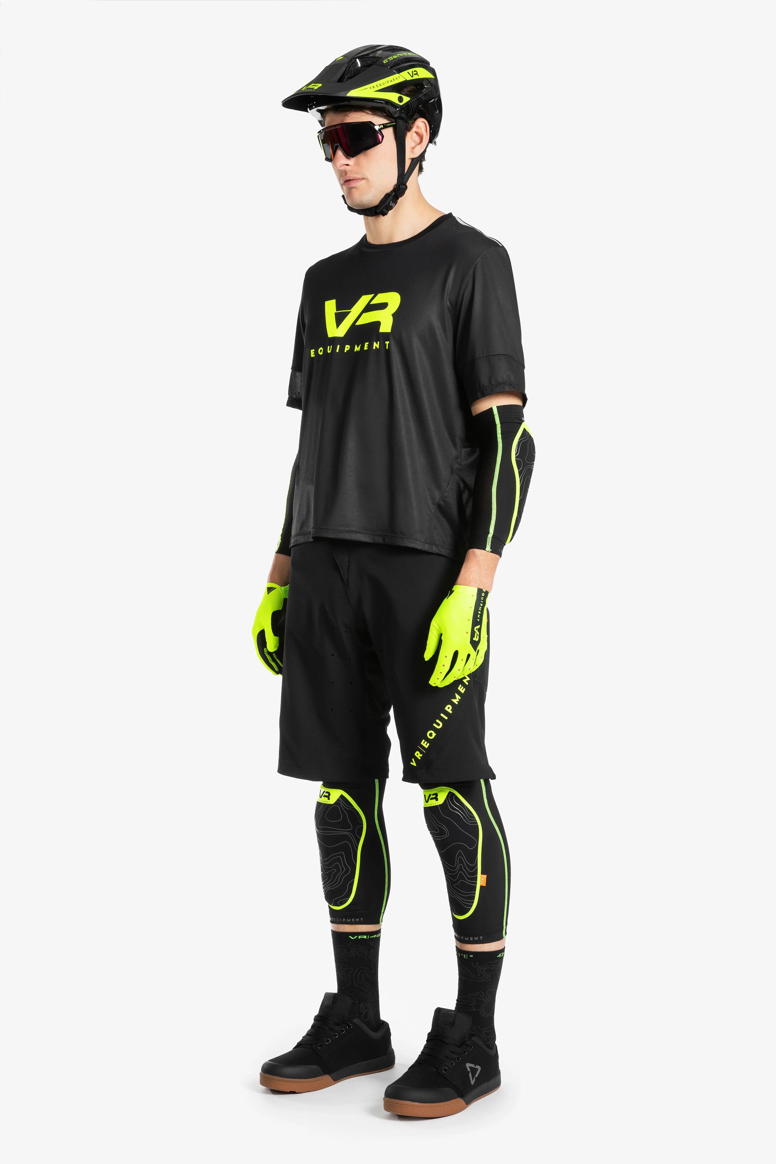 t-shirt - motocross - homem - mangas curtas, gola a coste - preto. 6/6