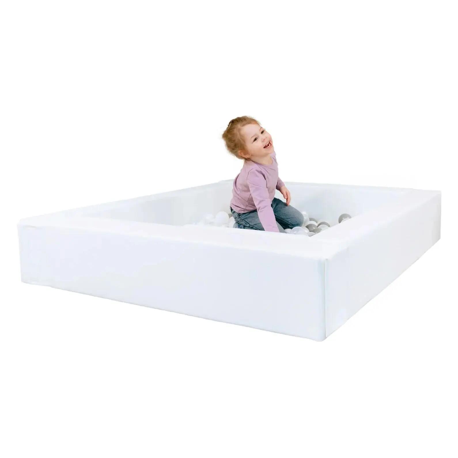 Bébé & Tout-petit Piscine à Balles Carrée en Mousse Blanche 1/7
