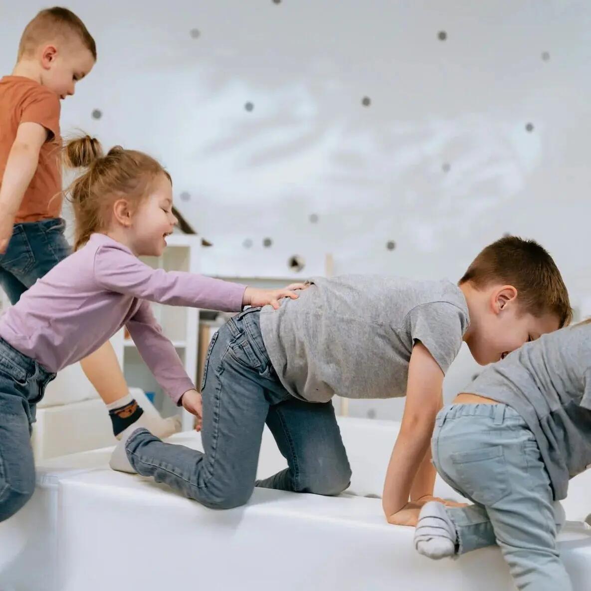 Bébé & Tout-petit Piscine à Balles Carrée en Mousse Blanche 5/7