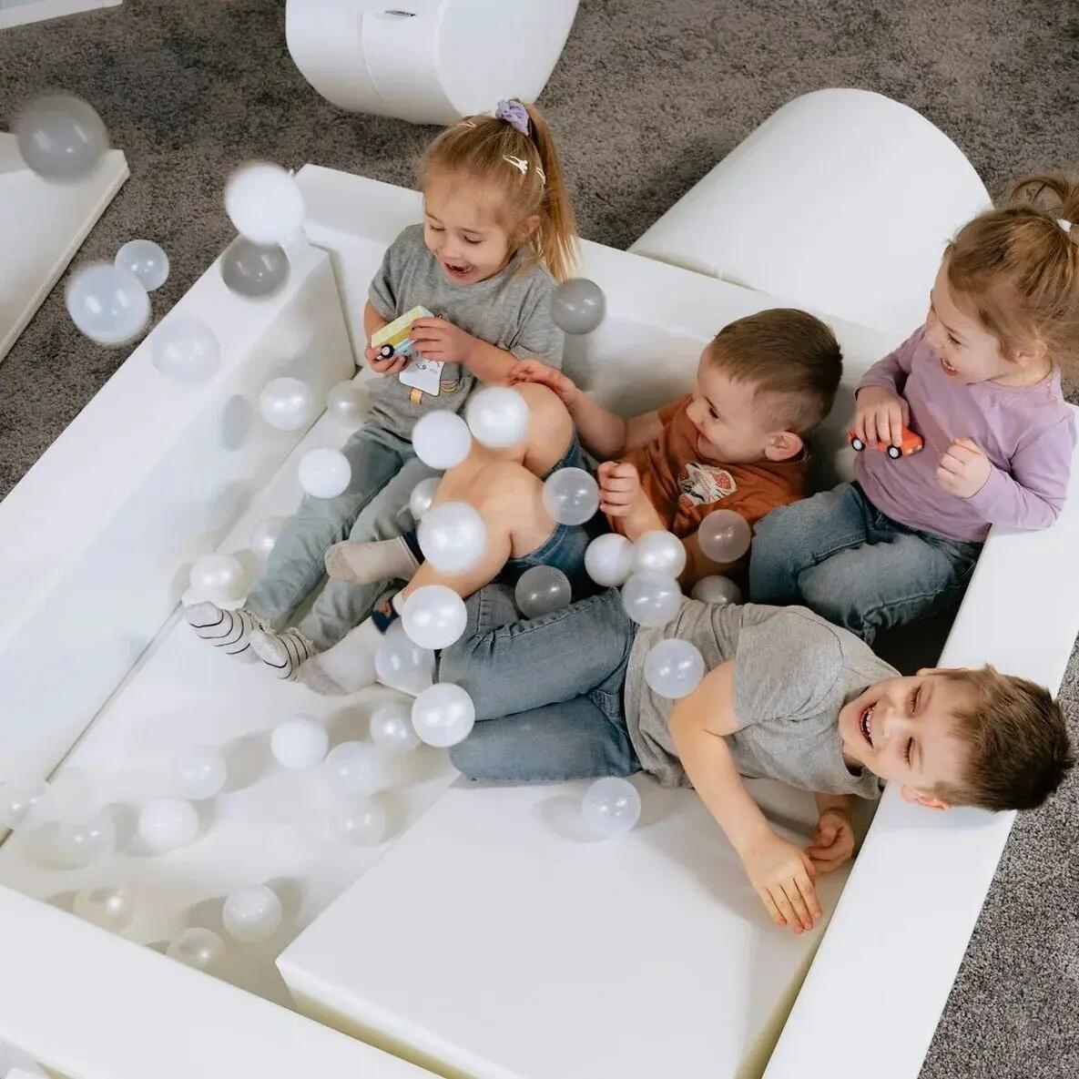Bébé & Tout-petit Piscine à Balles Carrée en Mousse Blanche 3/7