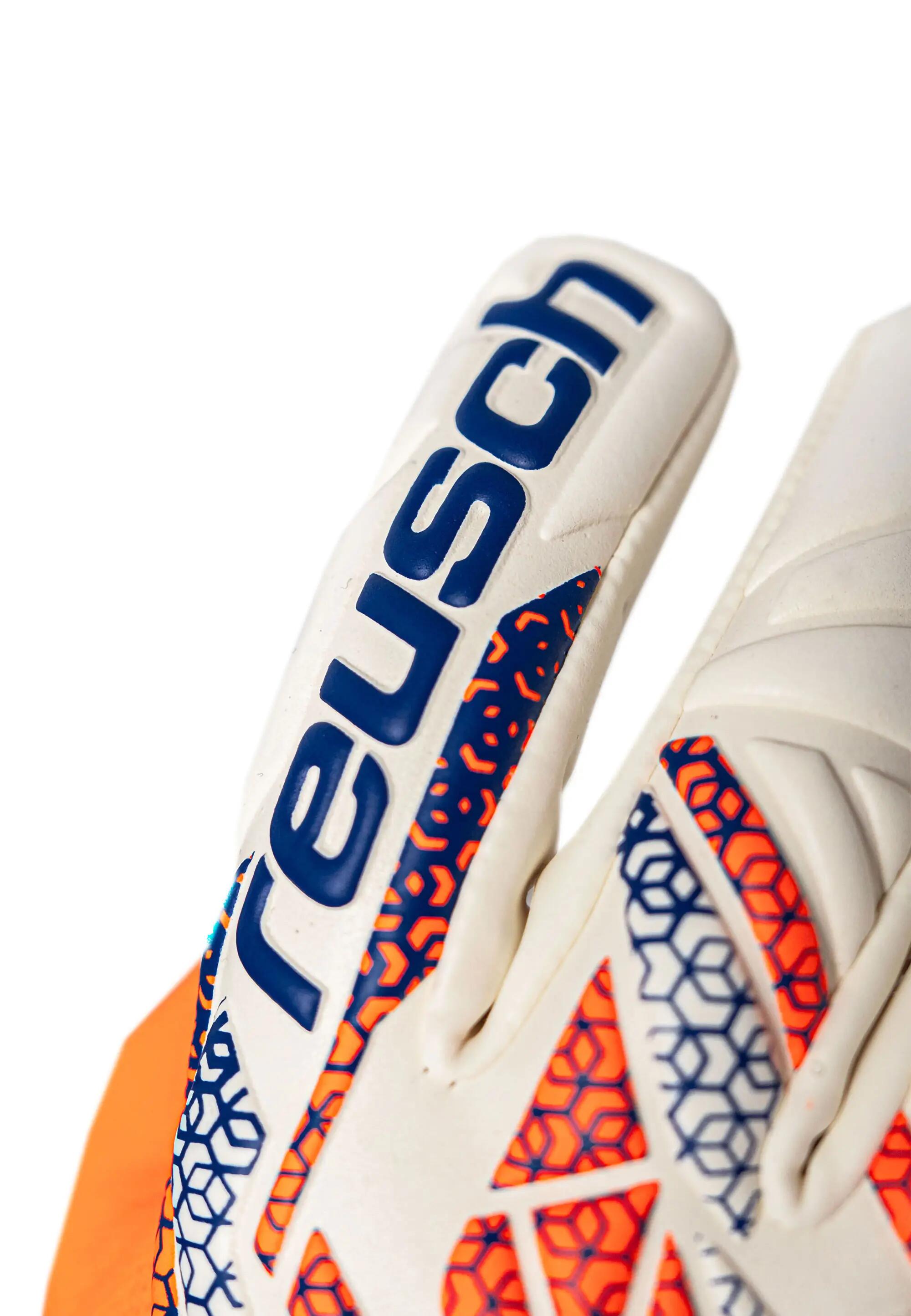 REUSCH Torwarthandschuhe Attrakt Gold X NC 5/7