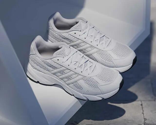 Adidas TECHNOCHAOS 2000 Unisex Günlük Ayakkabı KI4225 Beyaz 4/5