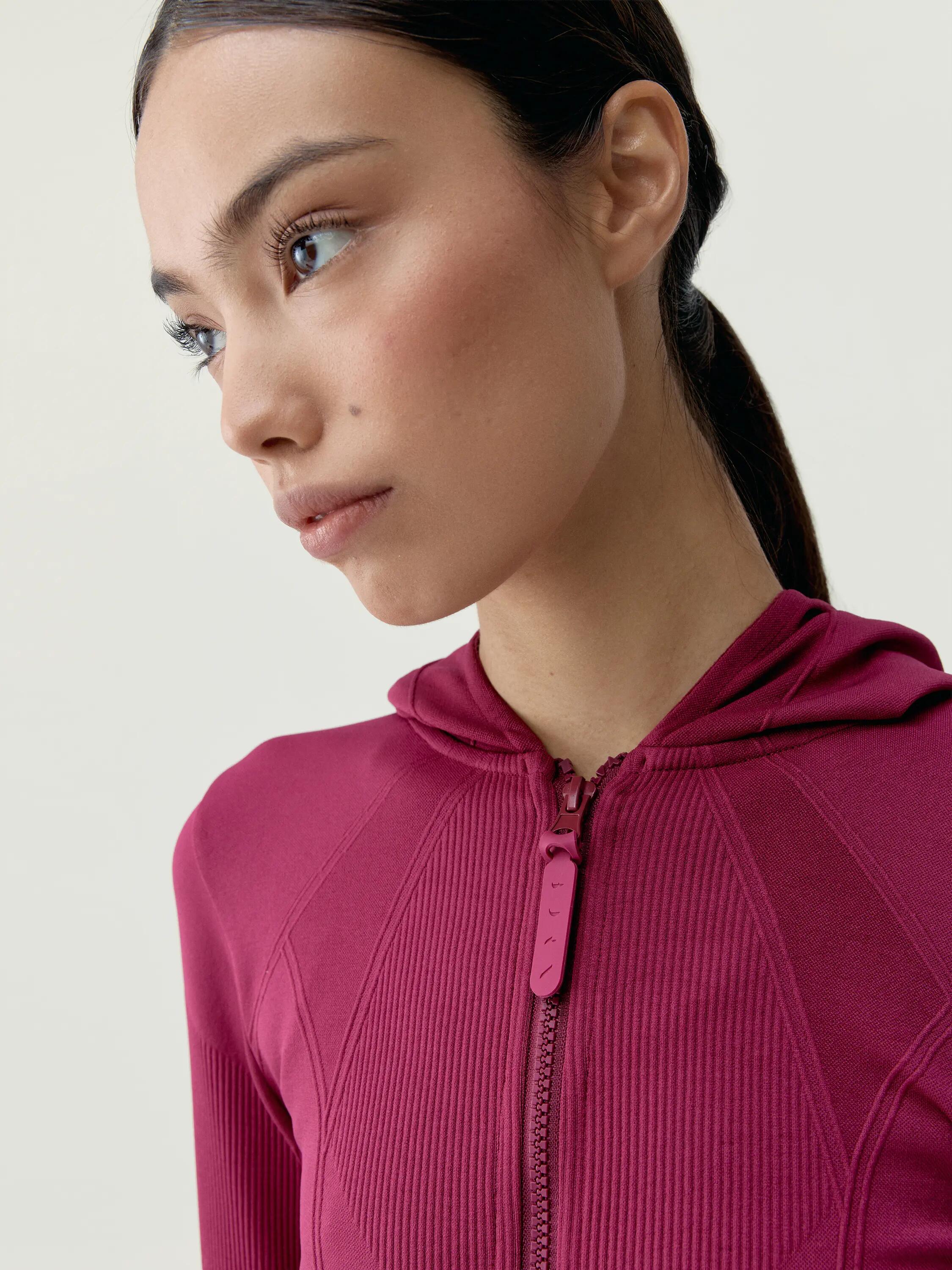 Veste de sport femme Viveka à capuche effet gainant 3/5