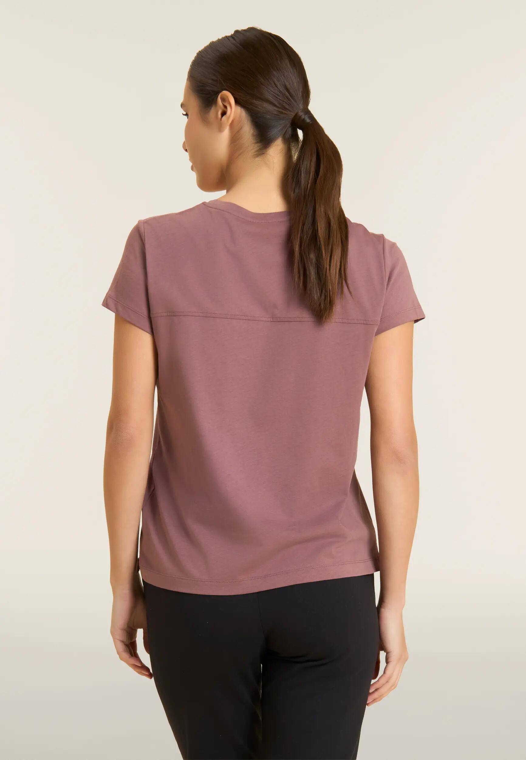 T-shirt pour femmes à coupe classique en jersey avec fentes au bas 3/6