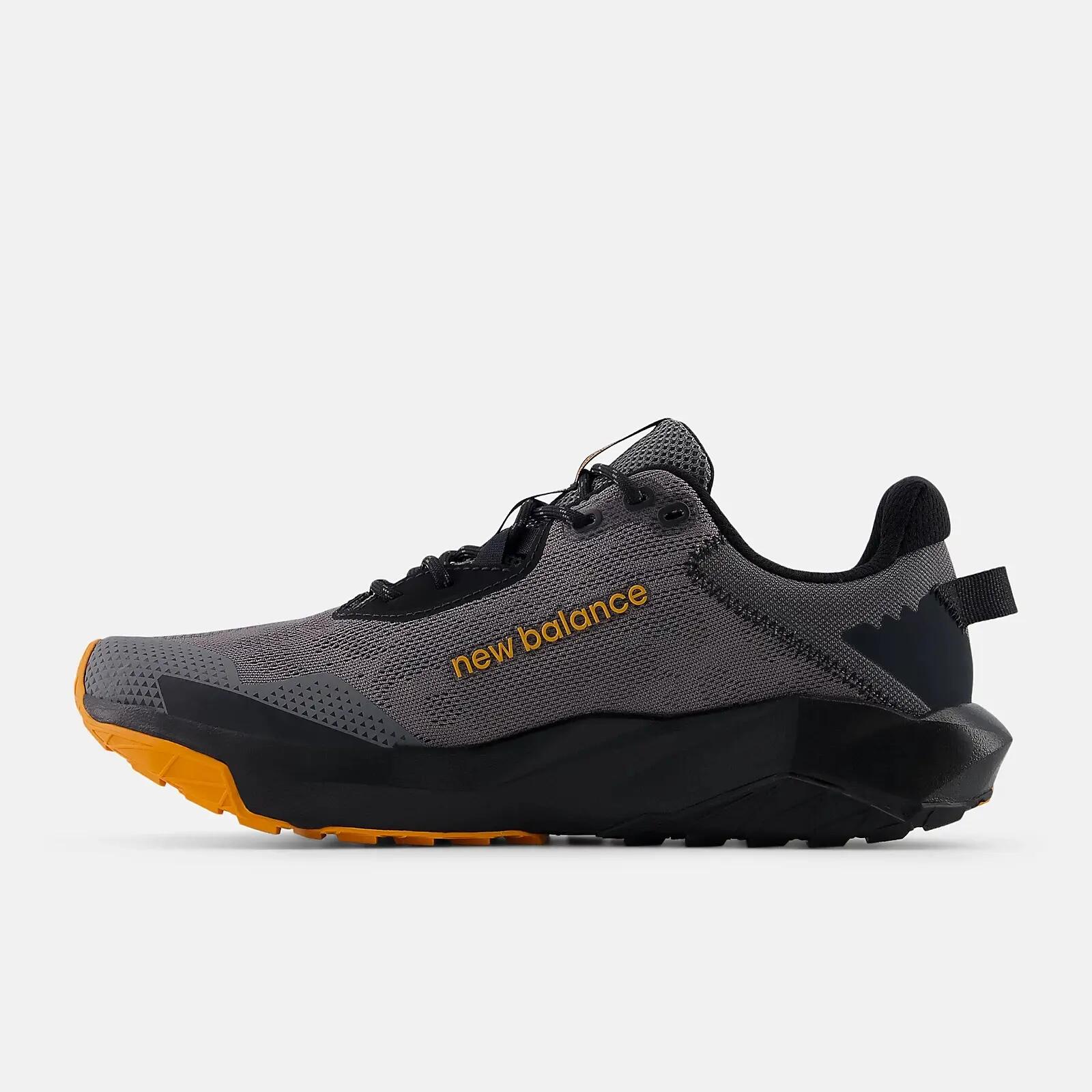 Męskie buty do biegania New Balance MTNTRCS6 3/5
