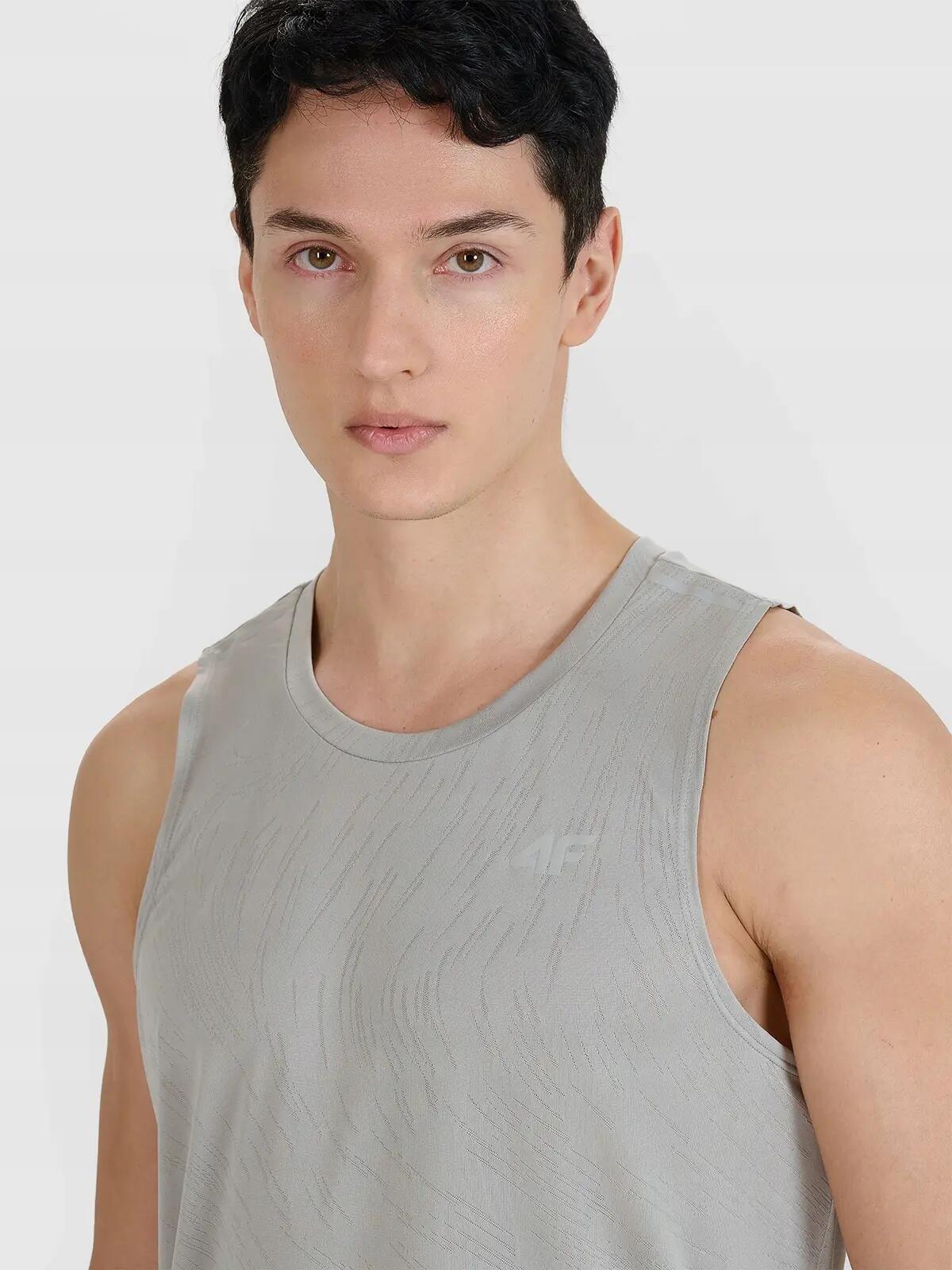 T-SHIRT MĘSKI 4F KOSZULKA TANK TOP SZYBKOSCHNĄCA DO 3/10