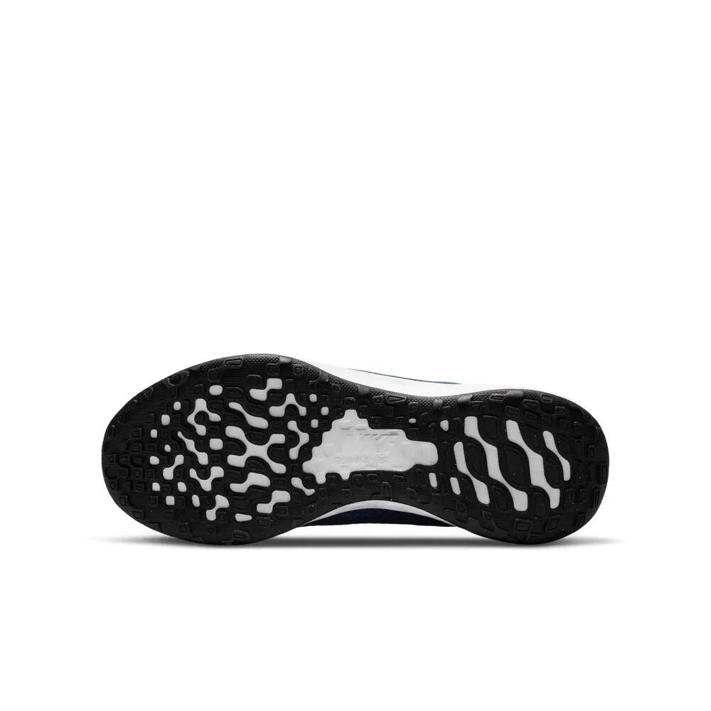 Buty sportowe młodzieżowe Nike Revolution 6 NN GS 5/7