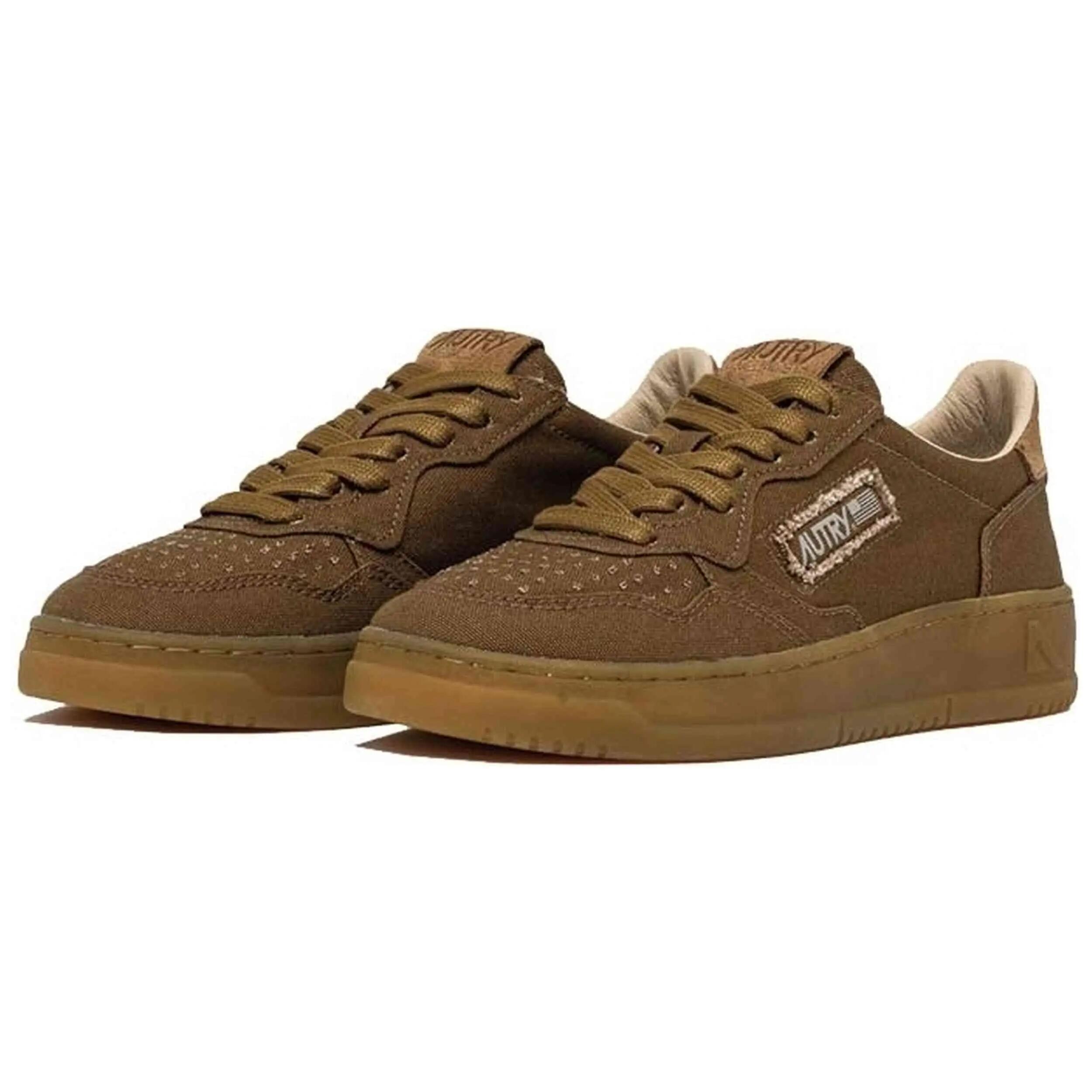 Schoen Autry model AULMCA02 voor mannen 3/4