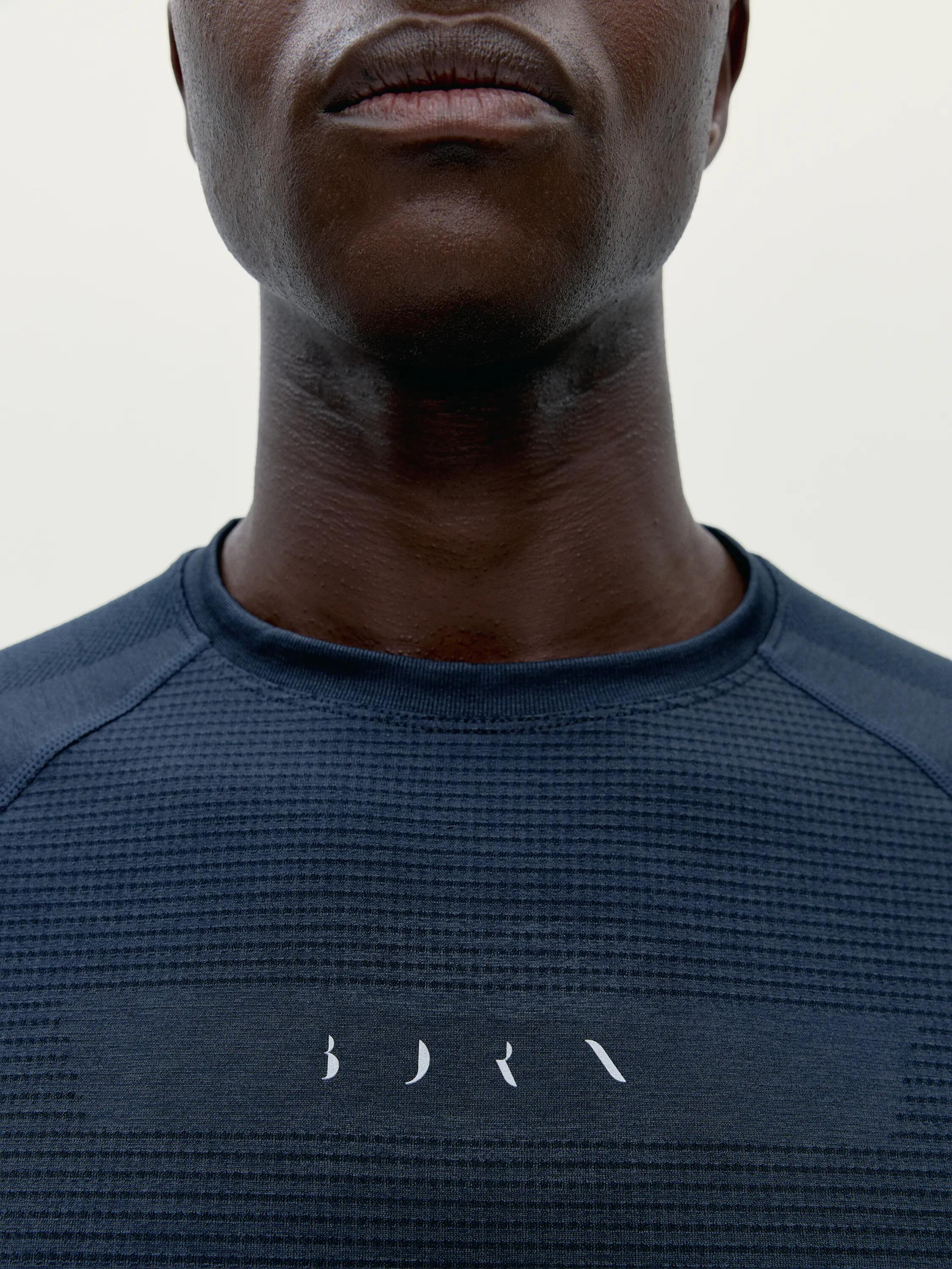 T-shirt de sport homme Grav manches courtes détails réfléchissants 3/6