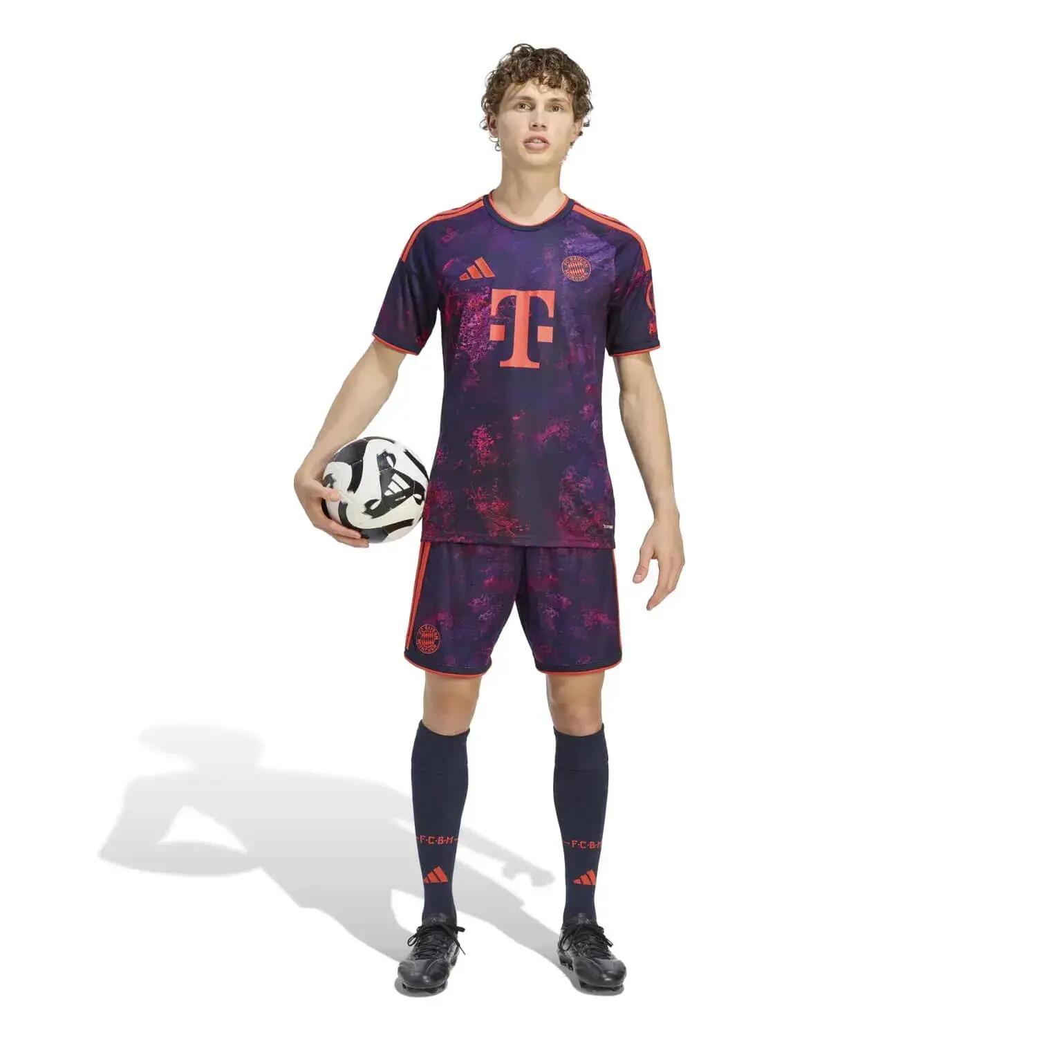 Krótki dres Bayern Monachium 2026/27 5/7
