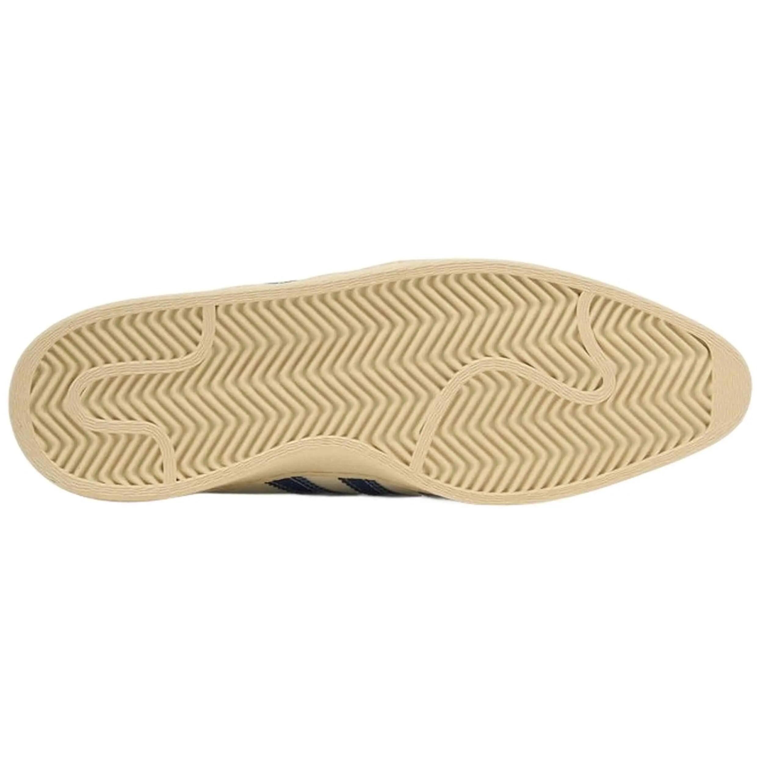 Sapatilhas Adidas modelo JR6862 para unissex 4/5