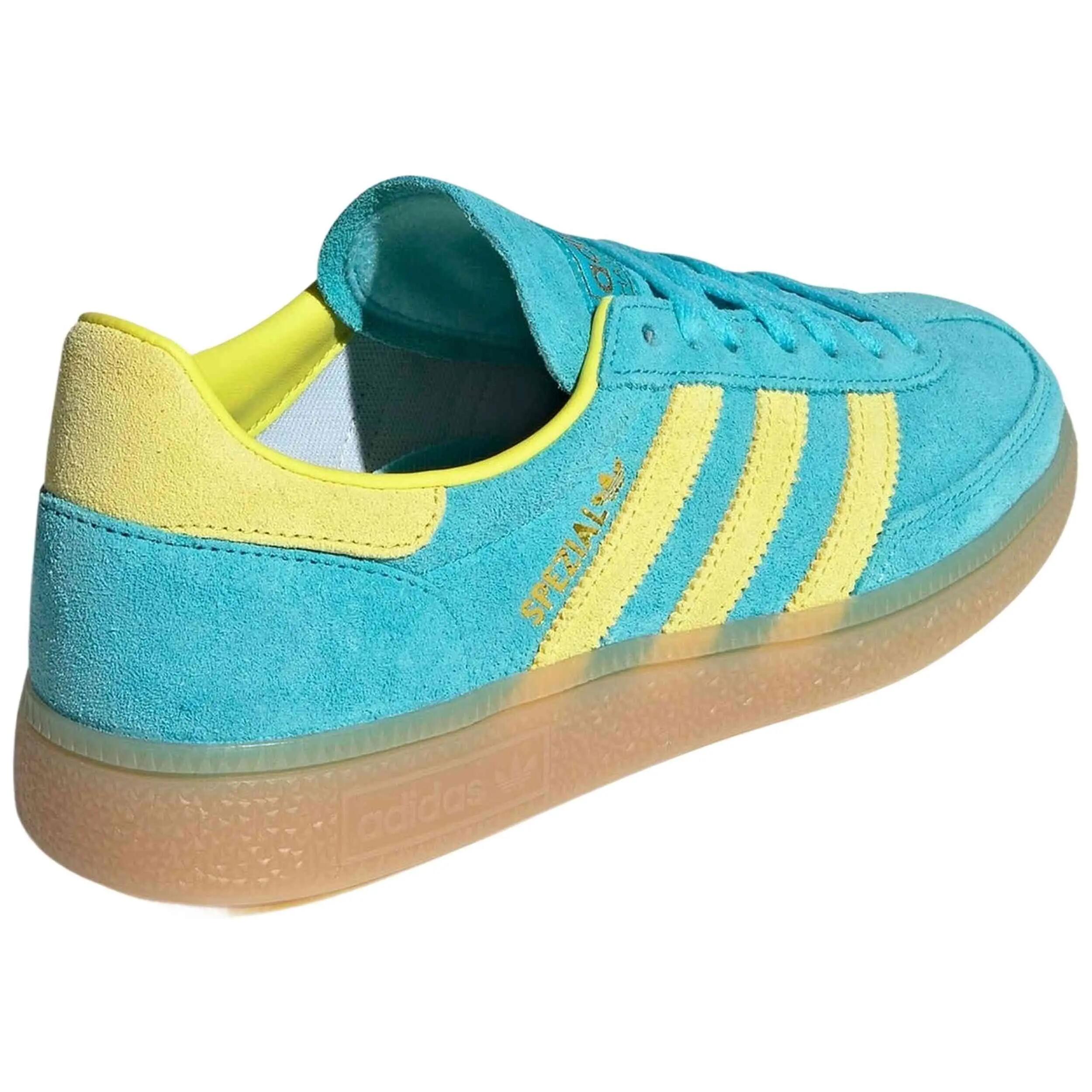 Sapatilhas Adidas modelo JR7351 para unissex 4/5