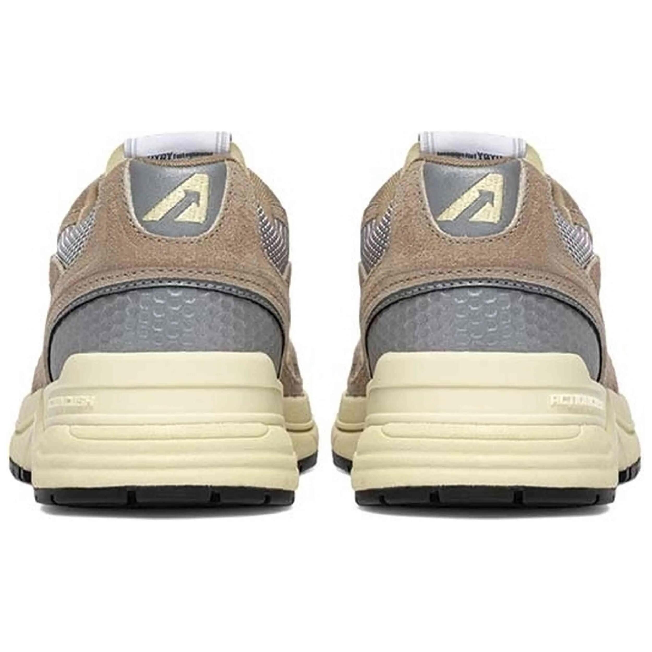 Schoen Autry model Autry Hyperway Low voor mannen 4/5
