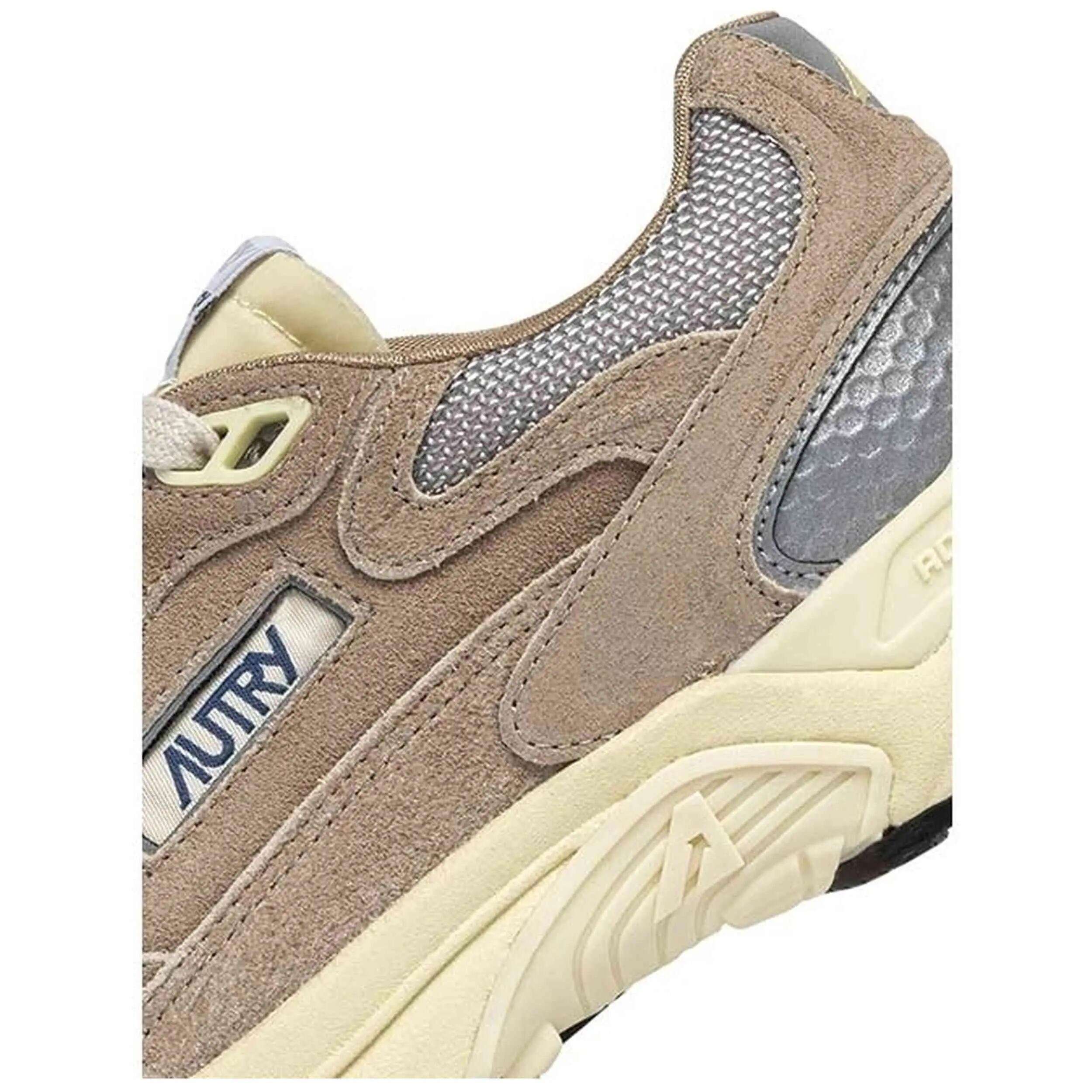 Schoen Autry model Autry Hyperway Low voor mannen 2/5