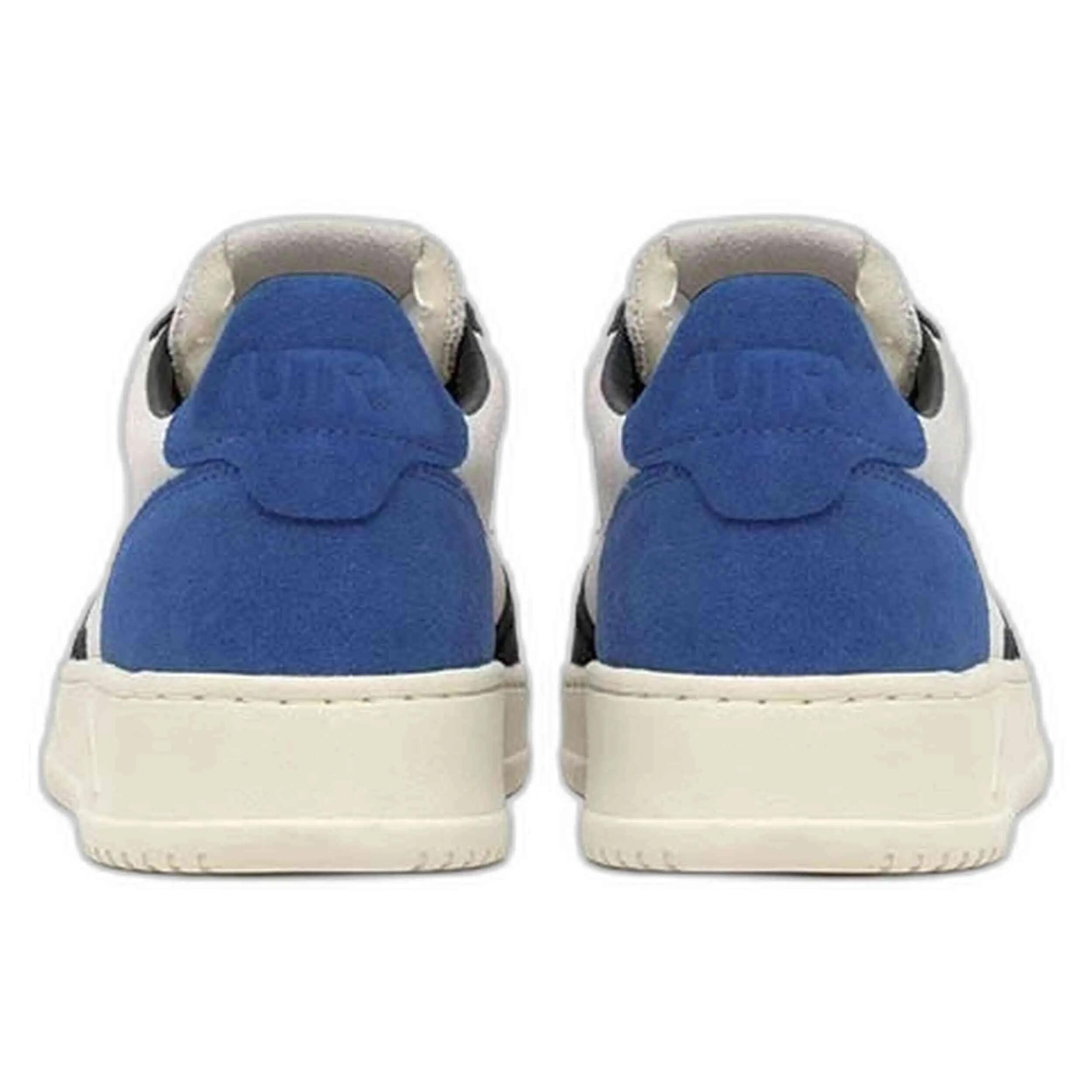 Schoen Autry model AULMTS07 voor mannen 3/4