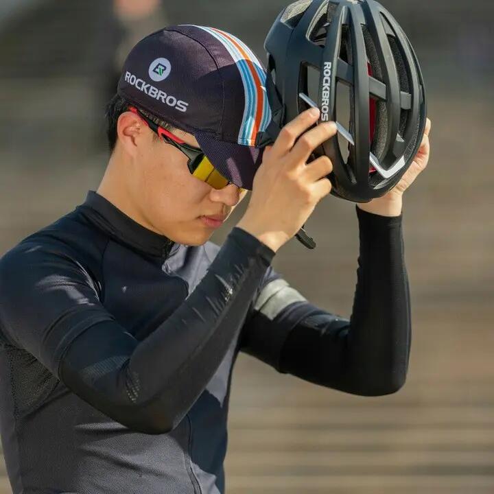 Czapka kolarska z daszkiem pod kask Rockbros MZ10010 - fioletowa 2/4