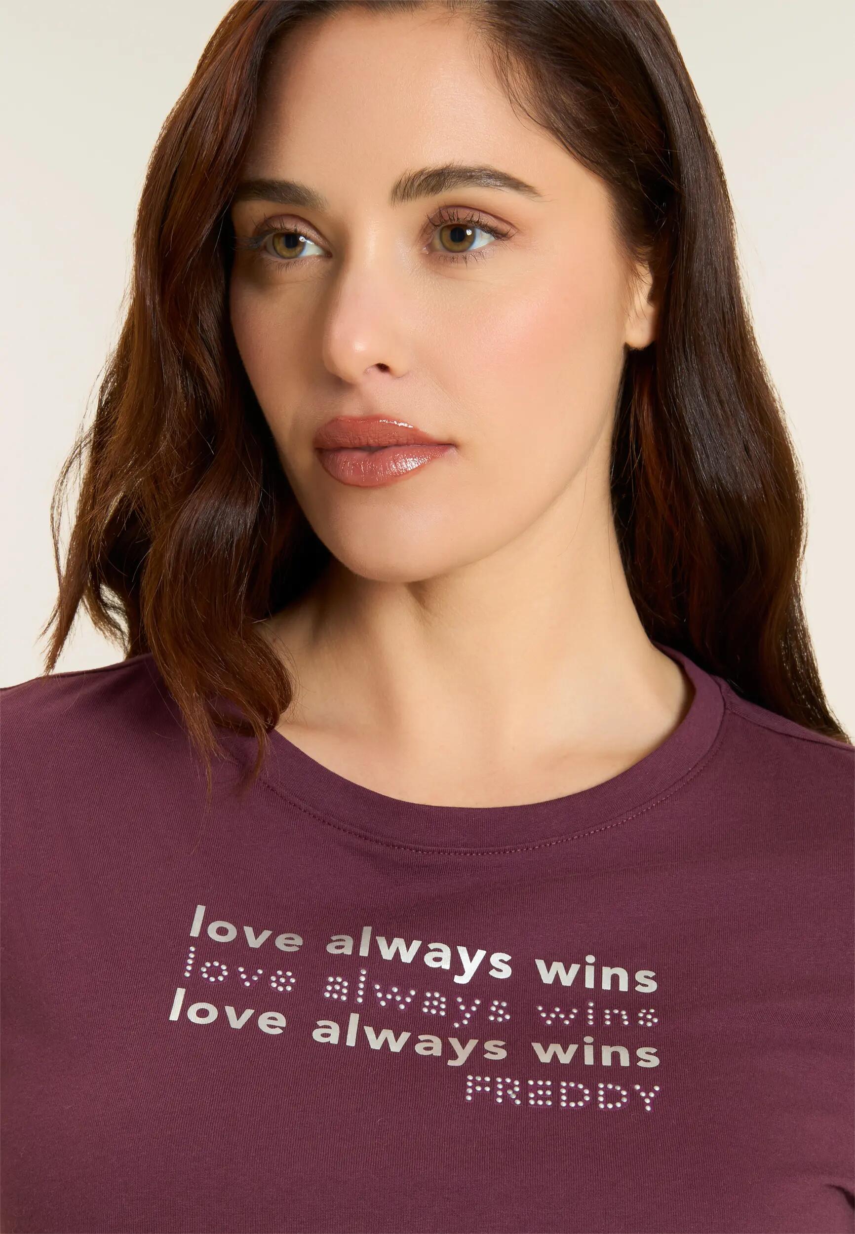 T-shirt à manches longues « Love Always Wins » avec perles 4/4
