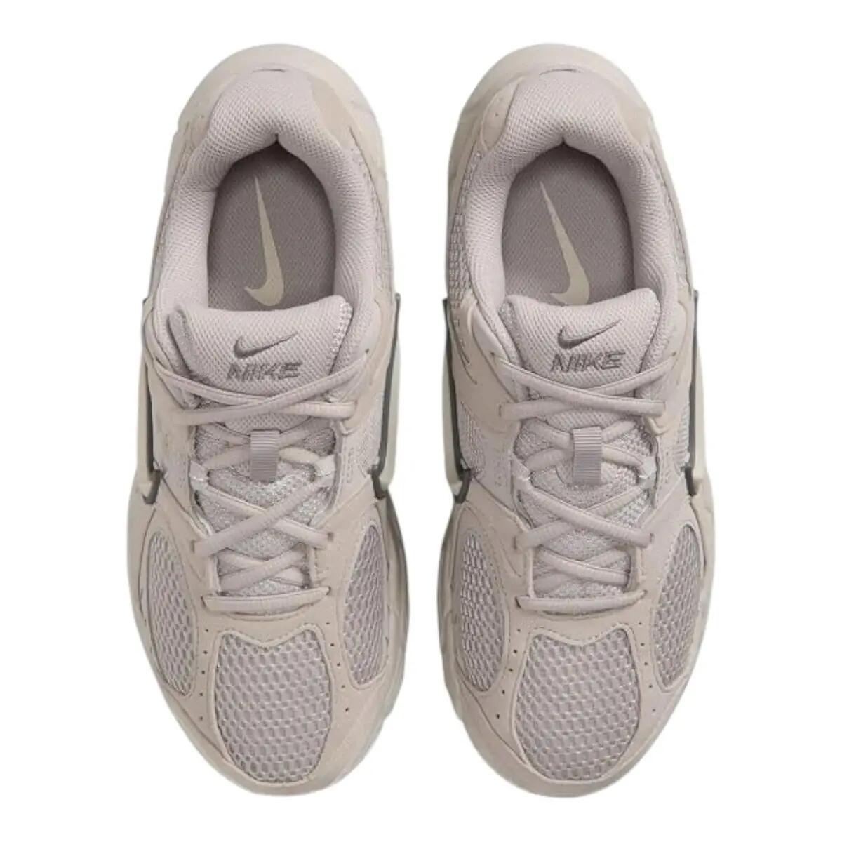 Baskets Nike  V5 RNR 4/5