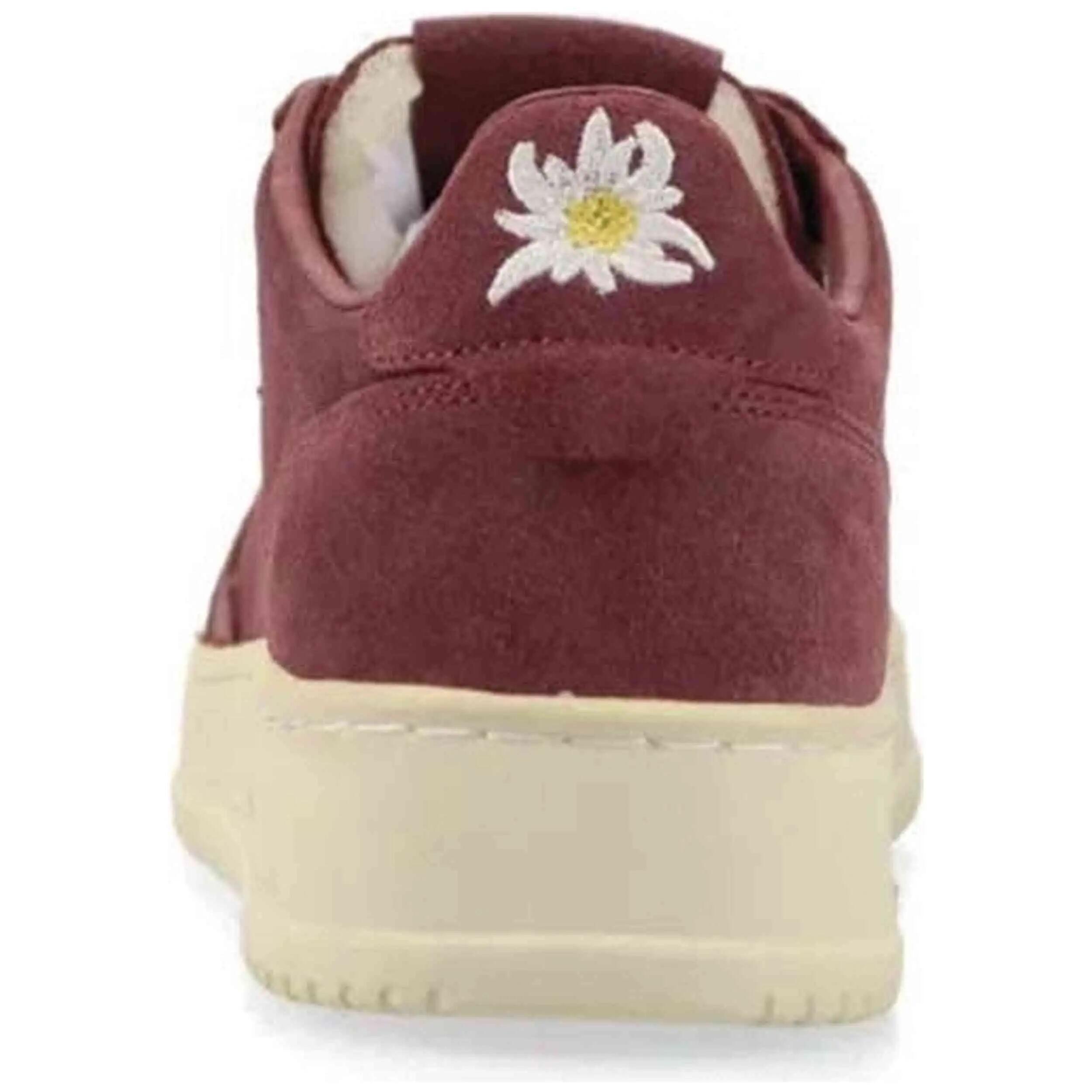 Baskets Autry modèle Autry Medalist Low pour homme 3/4