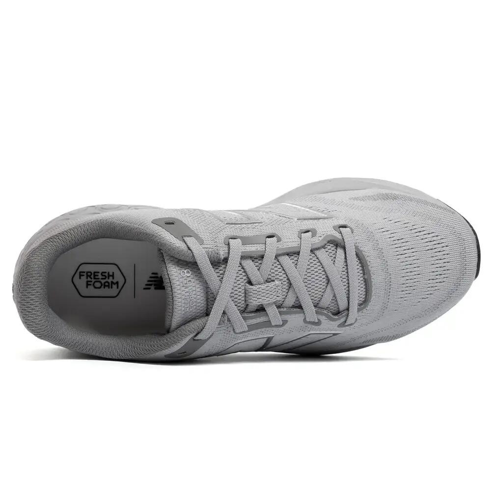 Męskie buty do biegania New Balance M680RG8 3/5