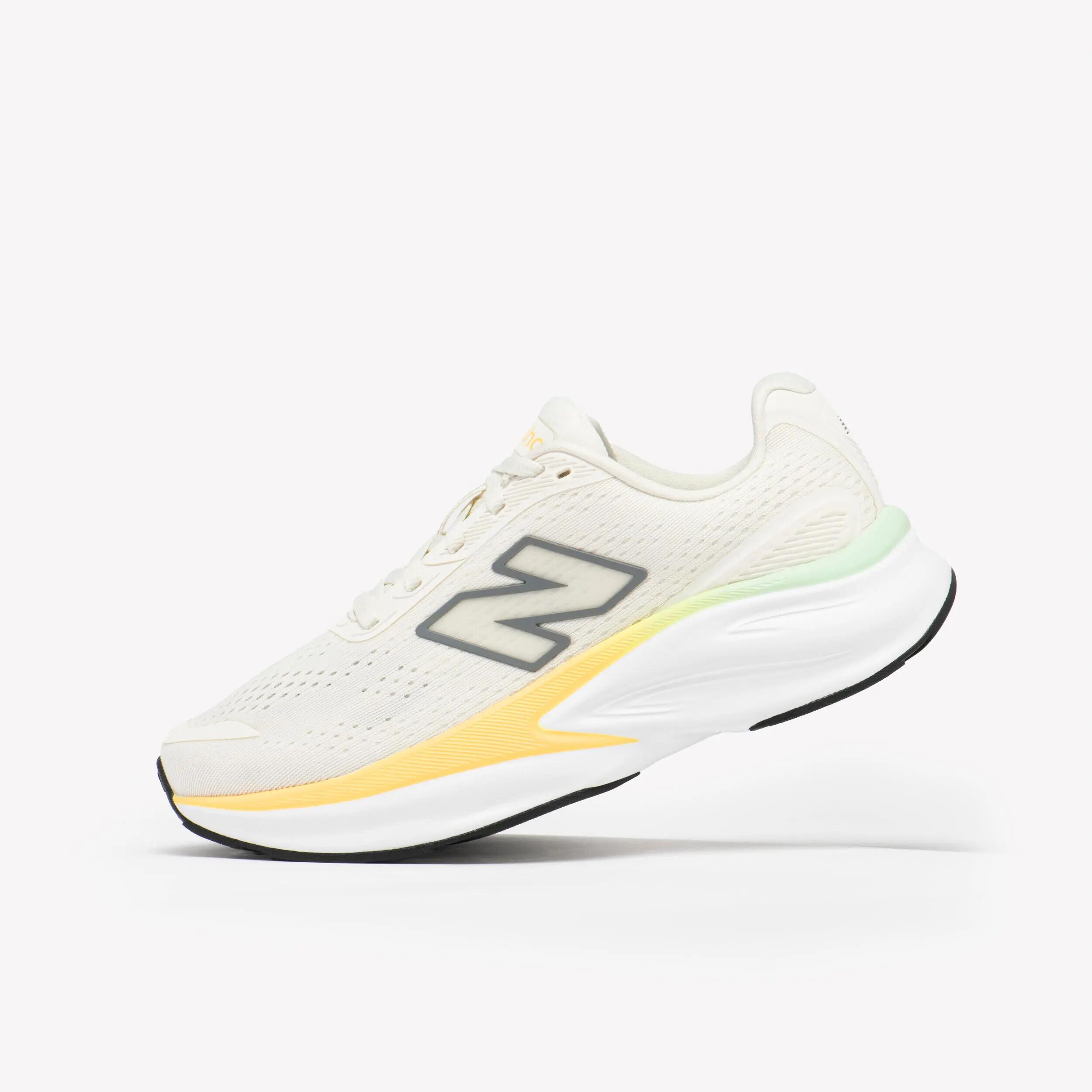 NEW BALANCE picture