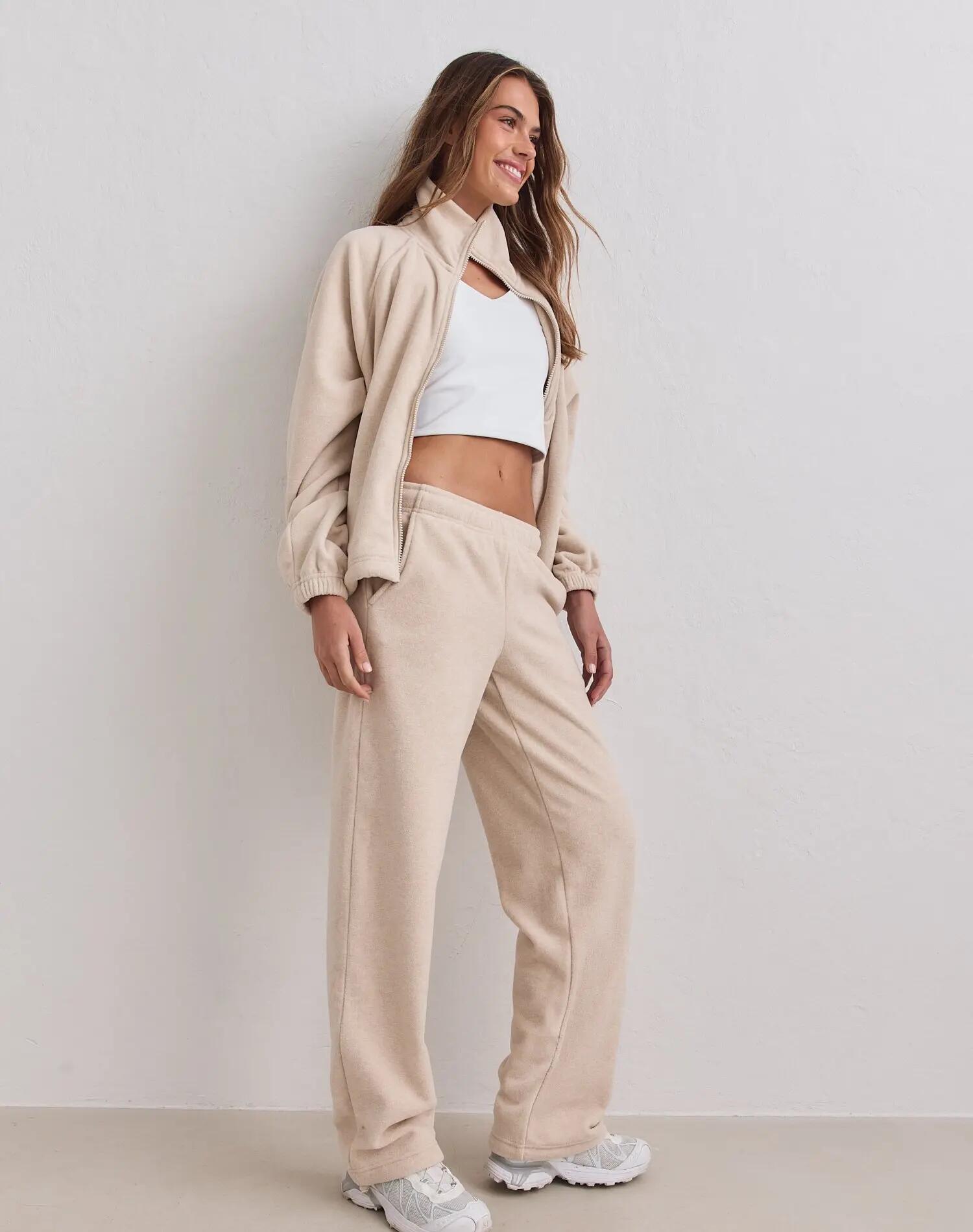 Pantaloni da Donna in Pile Sabbia 2/4