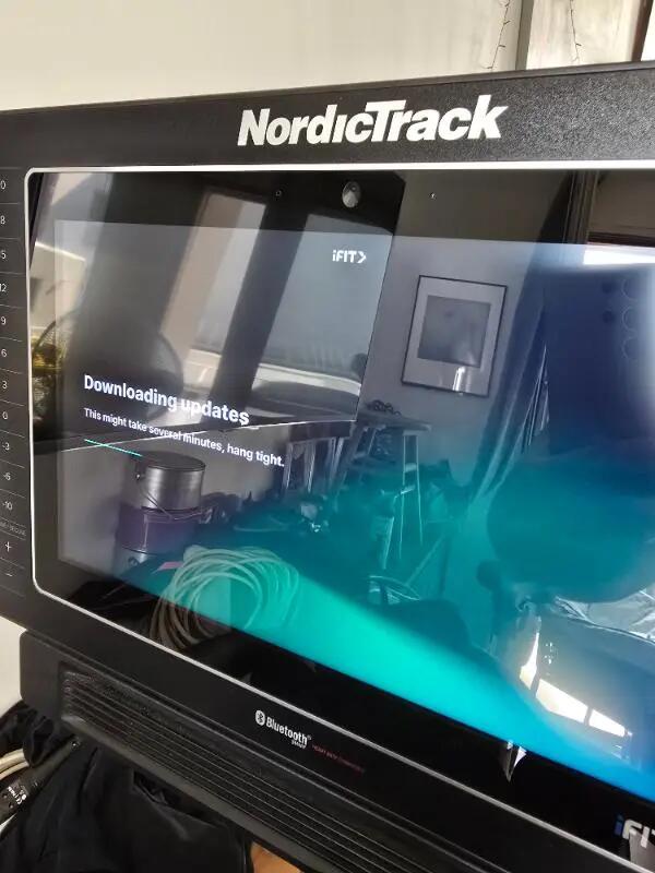 Entre Particuliers - Vélo d'appartement Nordictrack S15i, new 4/7