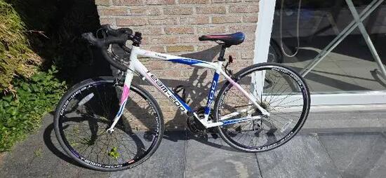 Entre Particuliers - Vélo de course pour enfants (filles)