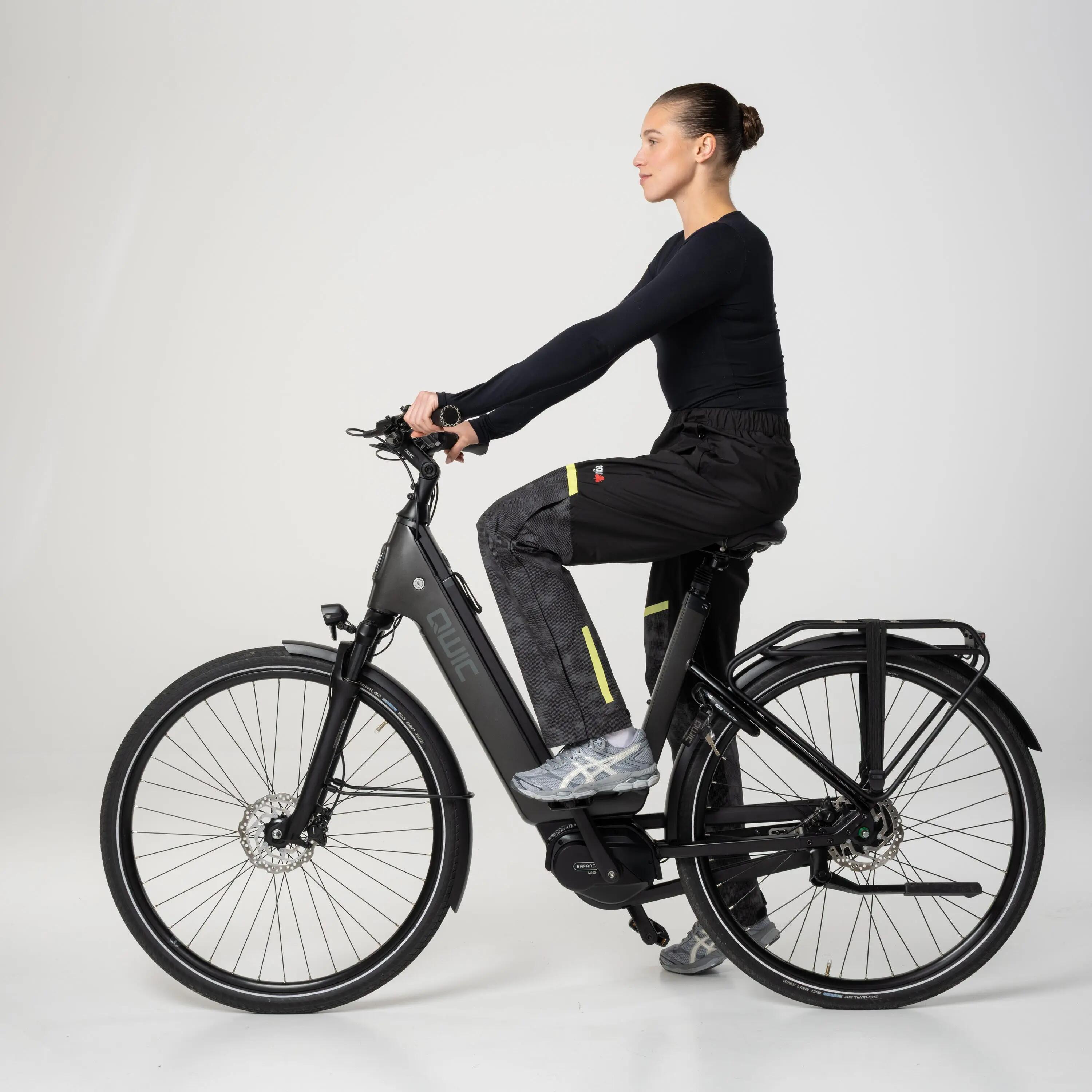 Pantaloni ciclismo impermeabili riflettenti RainGuard nero 5/7