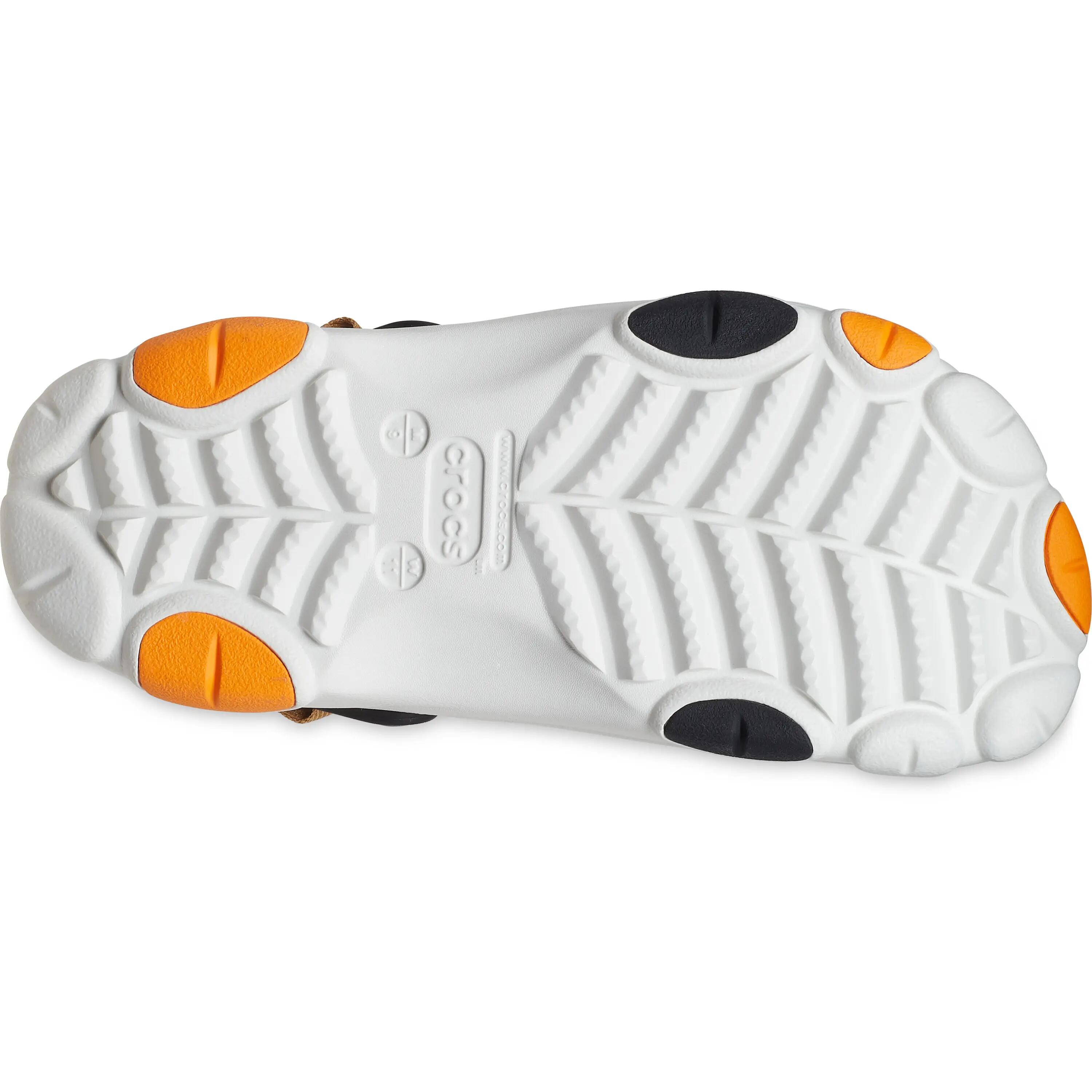 Classici zoccoli all-terrain Crocs 4/5