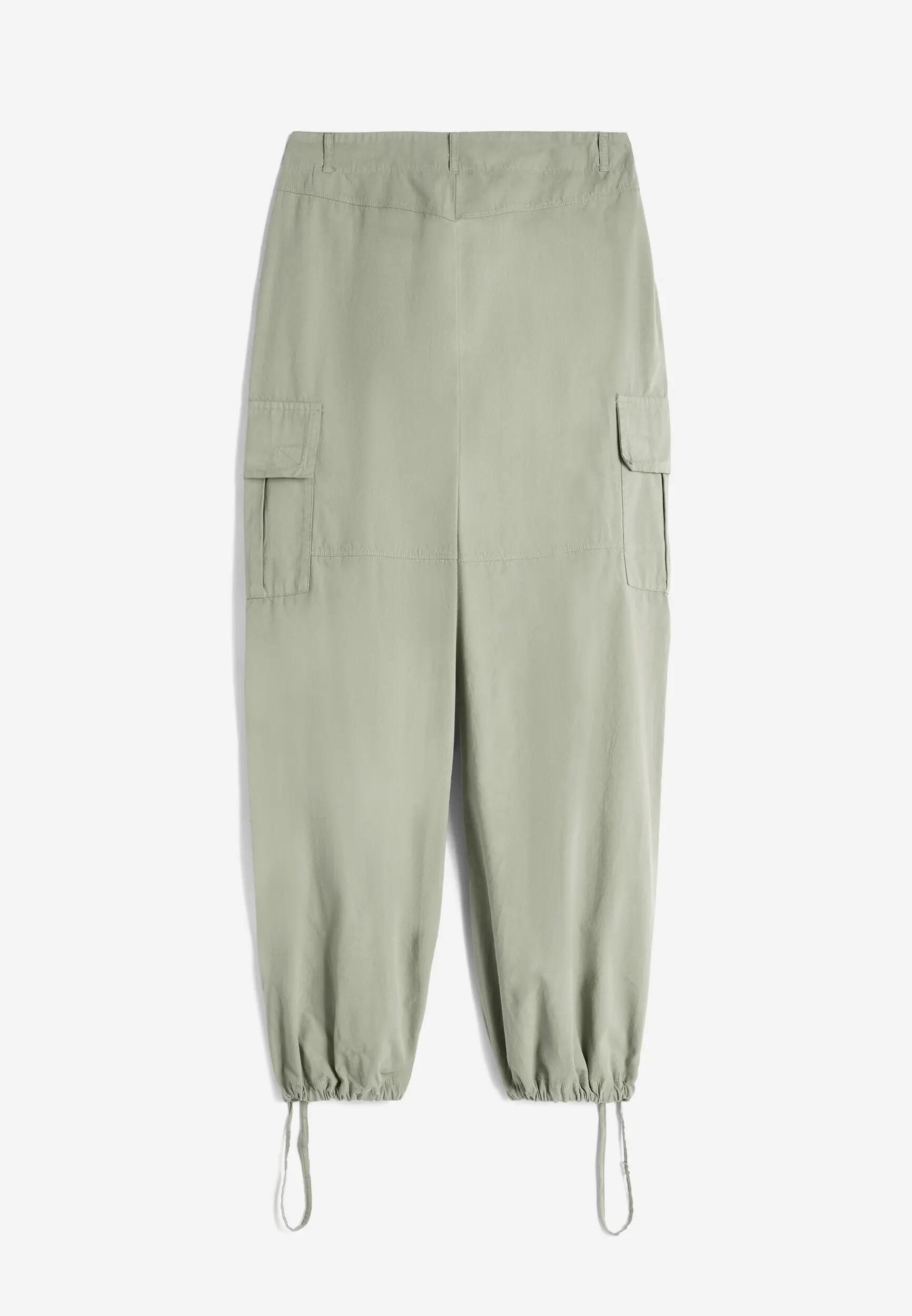 Pantalon cargo en toile teint en pièce 6/7