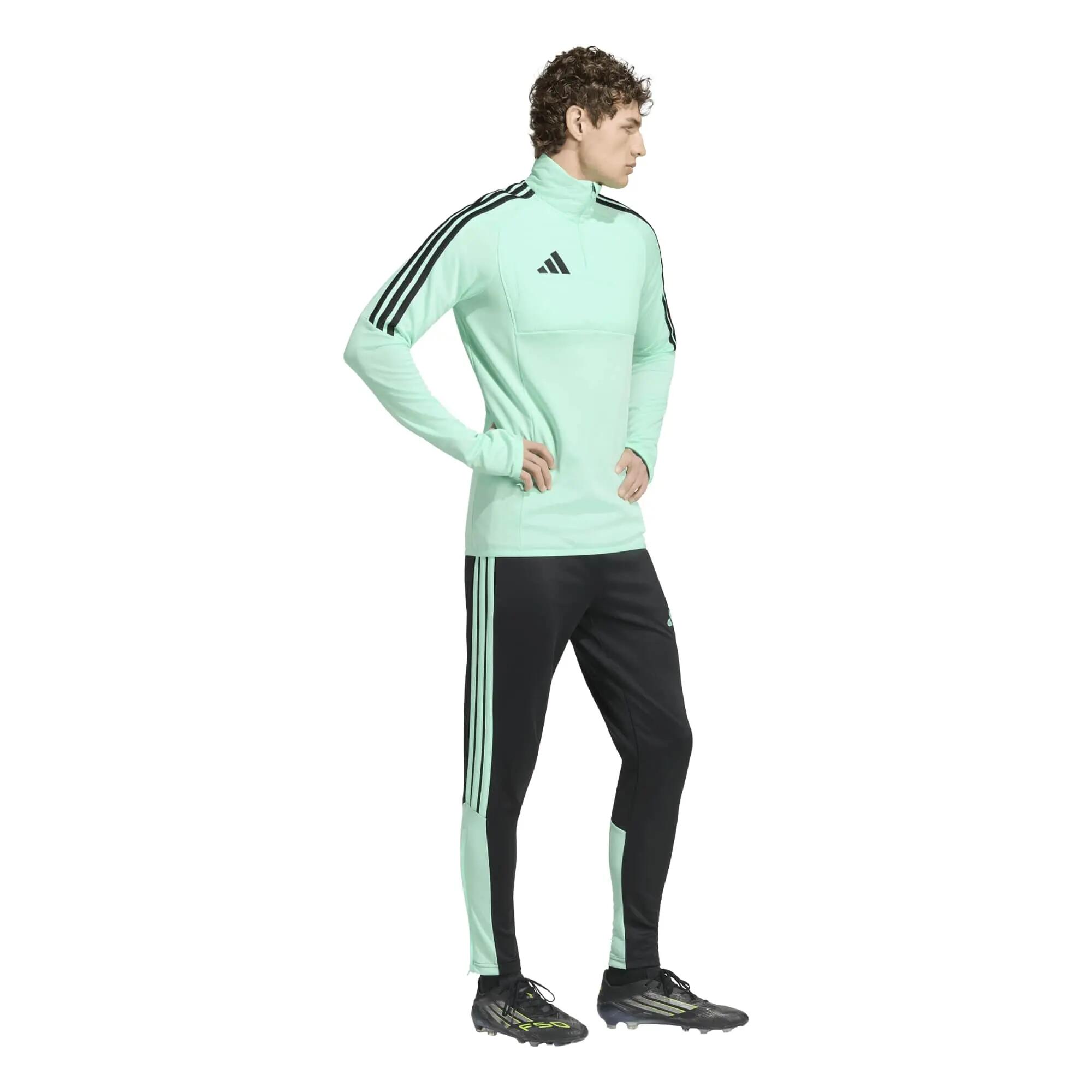 Camisolas de lã polar para homem Adidas Tiro 26 Verde. 8/10