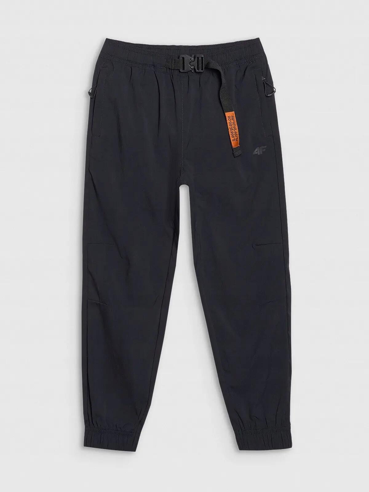 4F SPODNIE CHŁOPIĘCE JOGGERY CASUAL     CZARNE 6/8