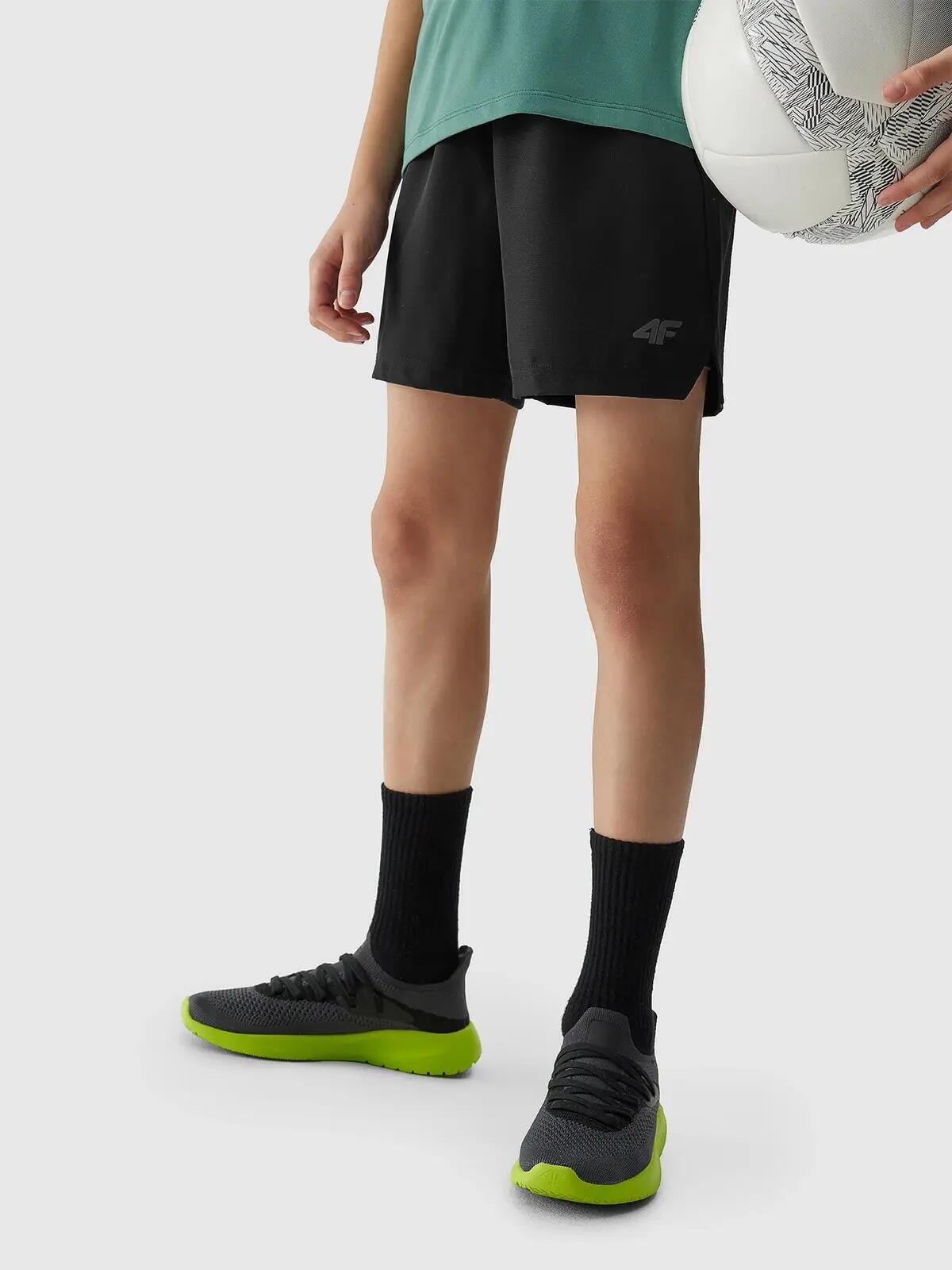 SPODENKI CHŁOPIĘCE 4F SPORTOWE SZYBKOSCHNĄCE     CZARNE 4/6