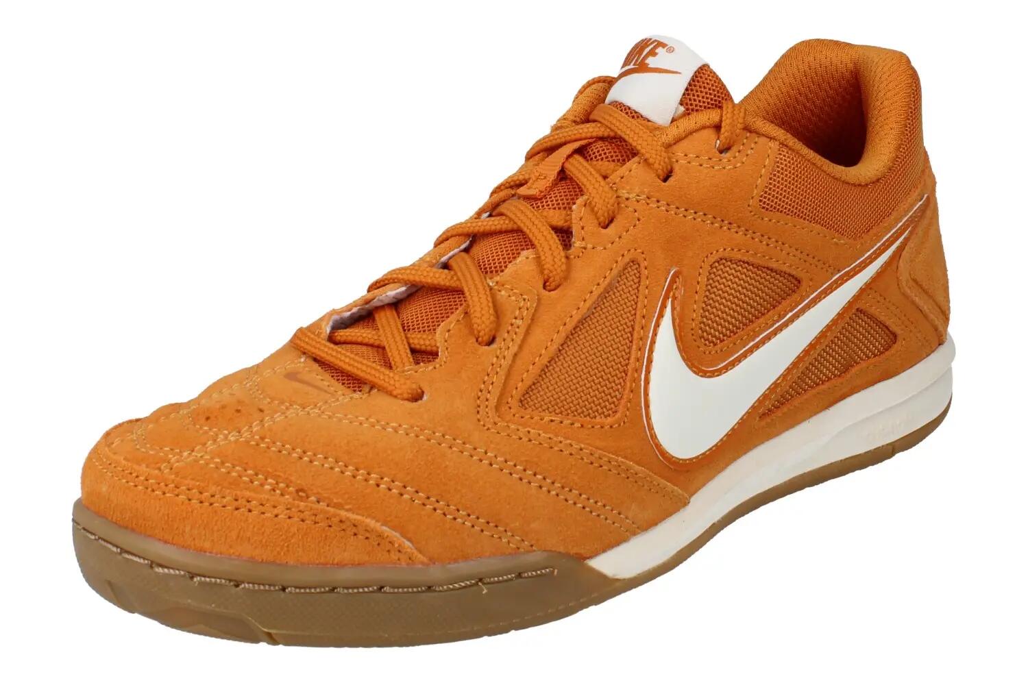NIKE picture