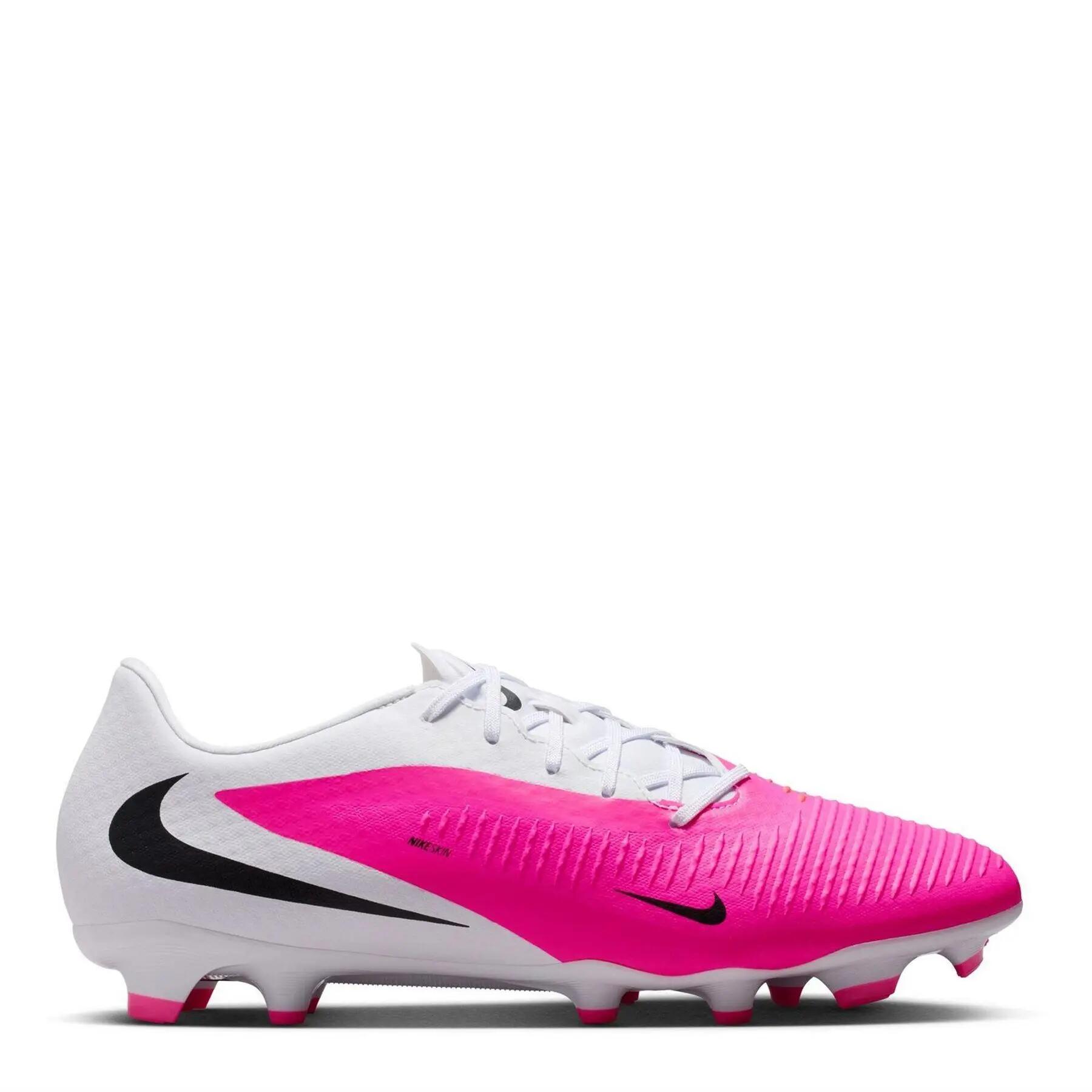 NIKE picture