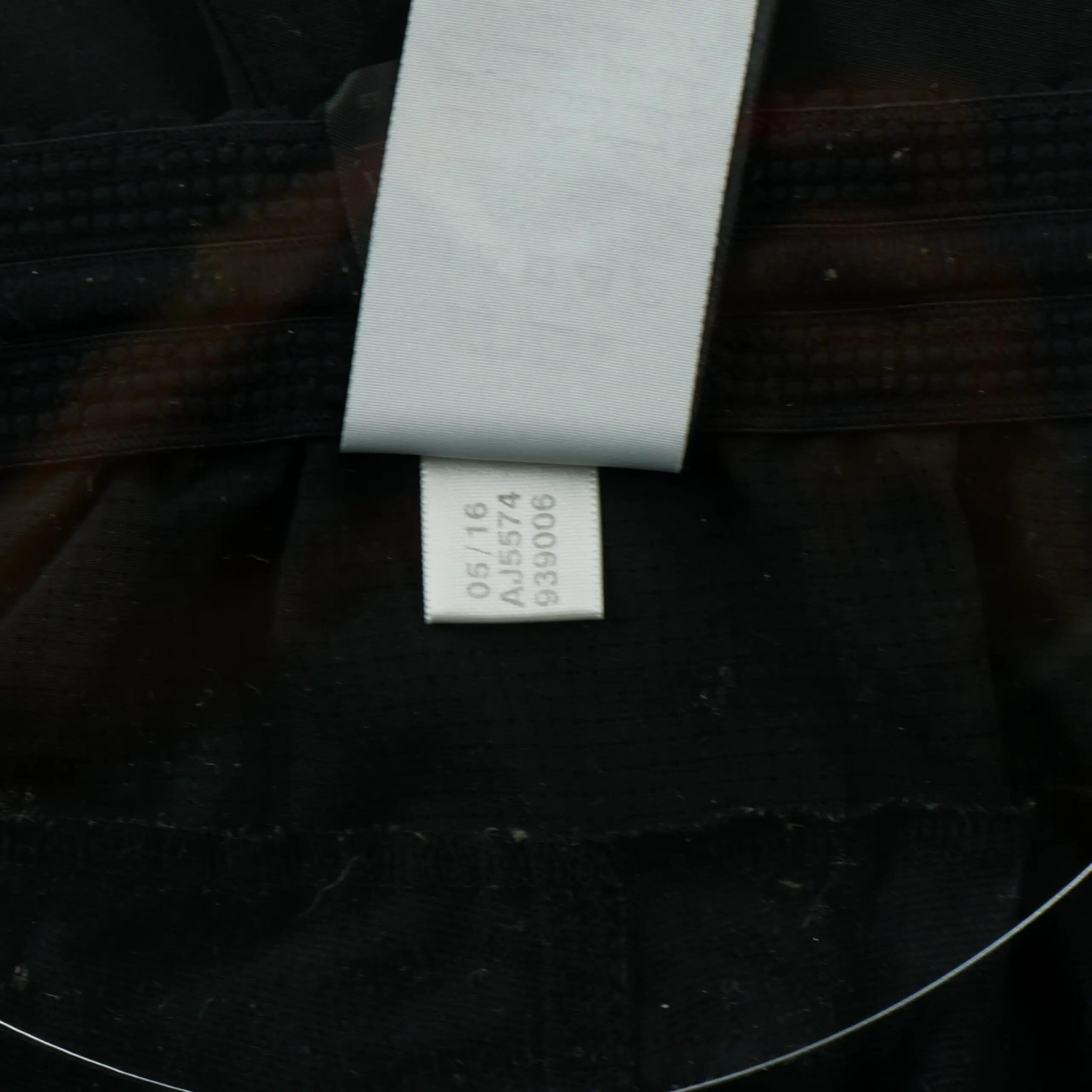 Second hand - Joggings Uomo 100% poliestere - Stato molto buono 7/7