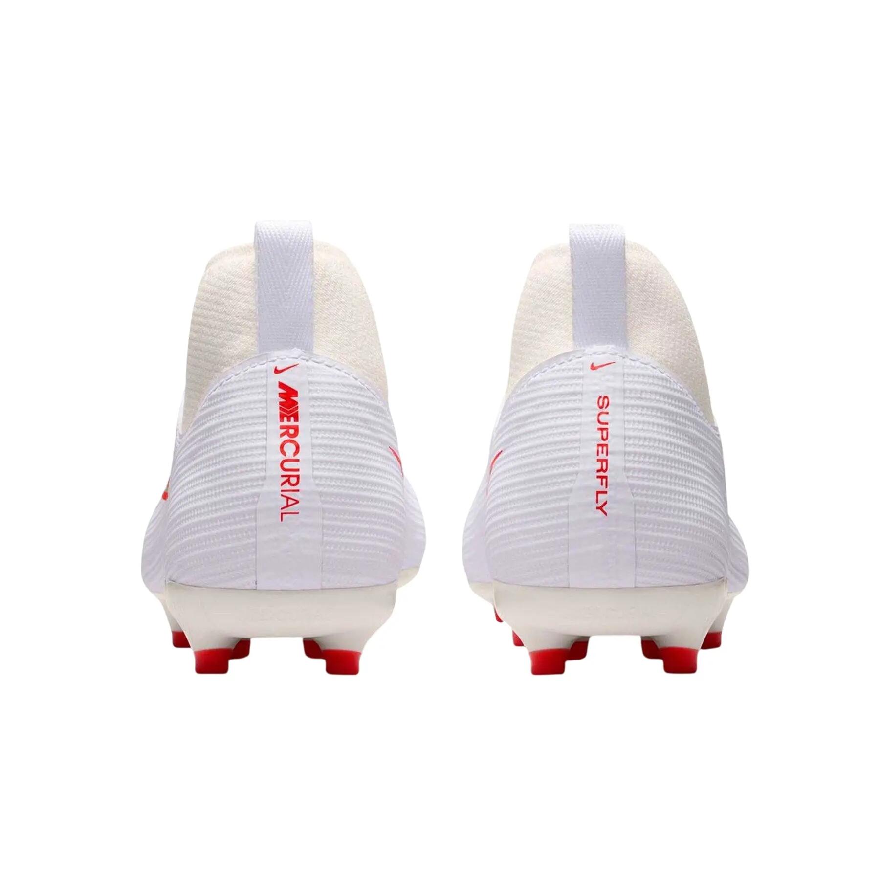 Superfly 11 Academy Scarpe Da Calcio Per Terreni Compatti Gradiente Di 2/4