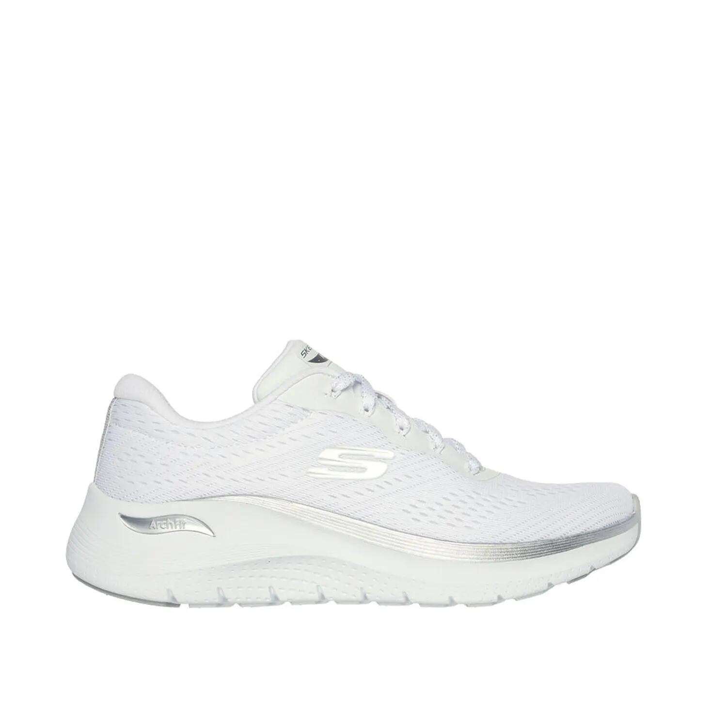 SKECHERS picture